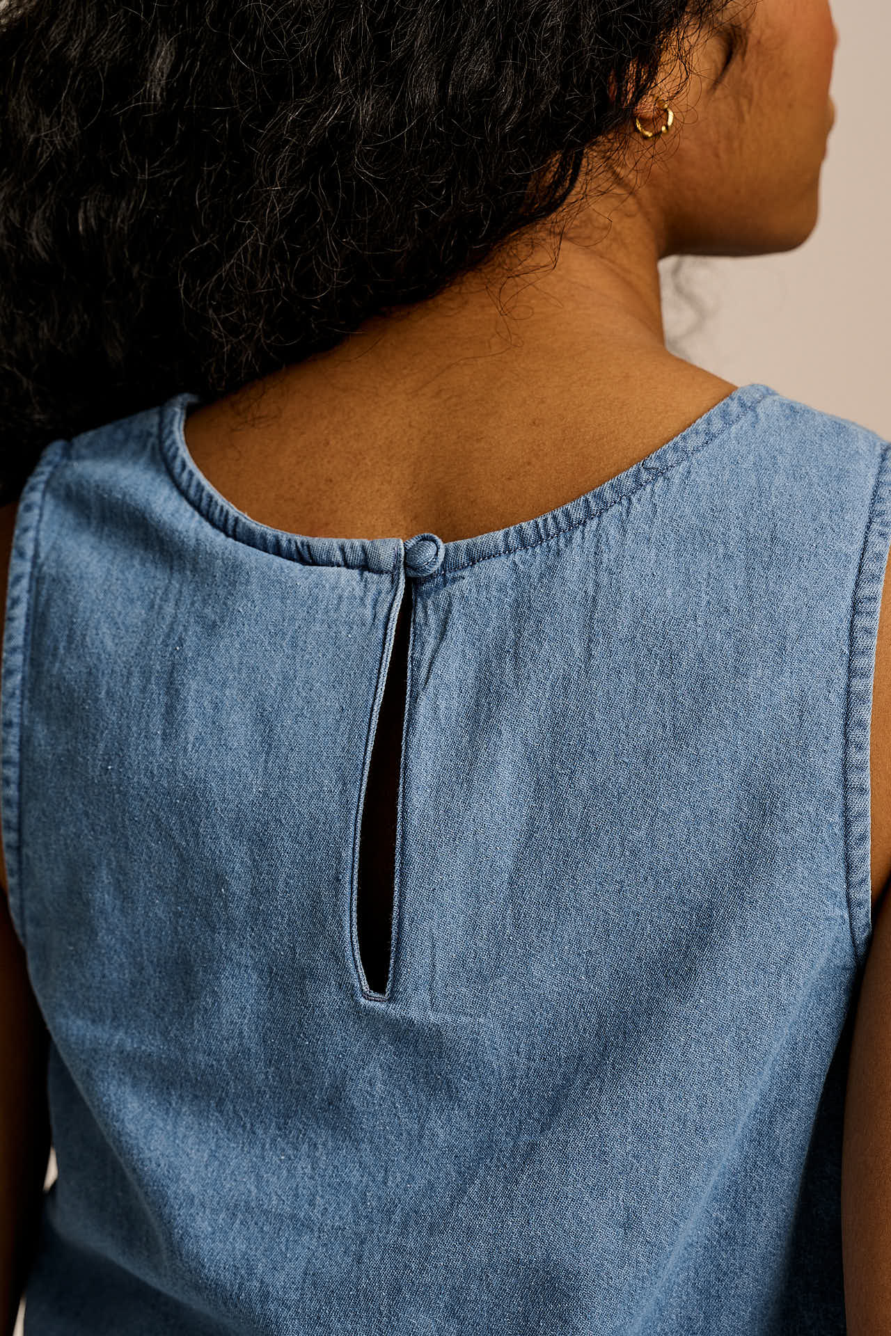 Arden - Cotton Shell Top in Light Blue