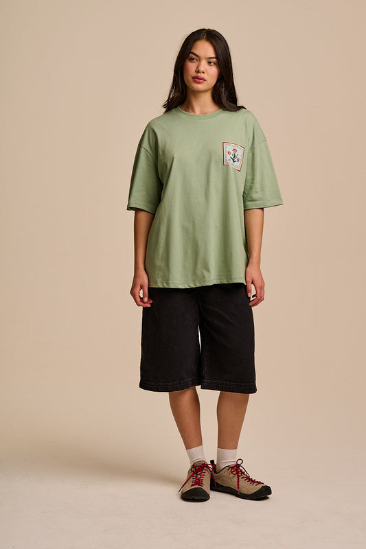 Benny - Oversized Cotton T-Shirt in Green Walled Blooms