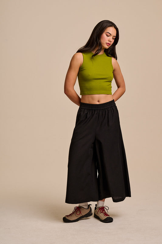 Chase - Viscose Culotte Trousers in Black