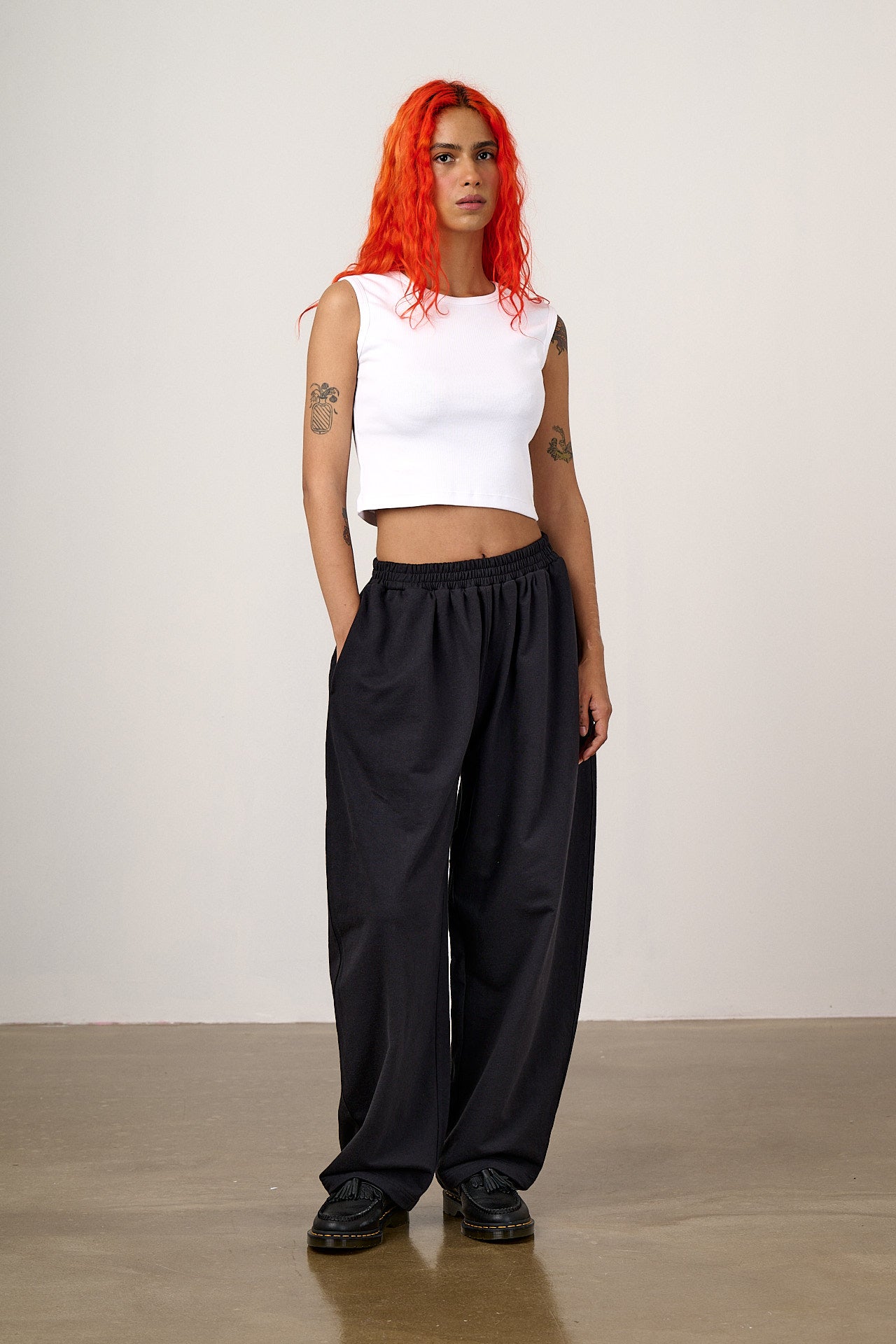 Freddie - Barrel Leg Cotton Jersey Trousers in Black
