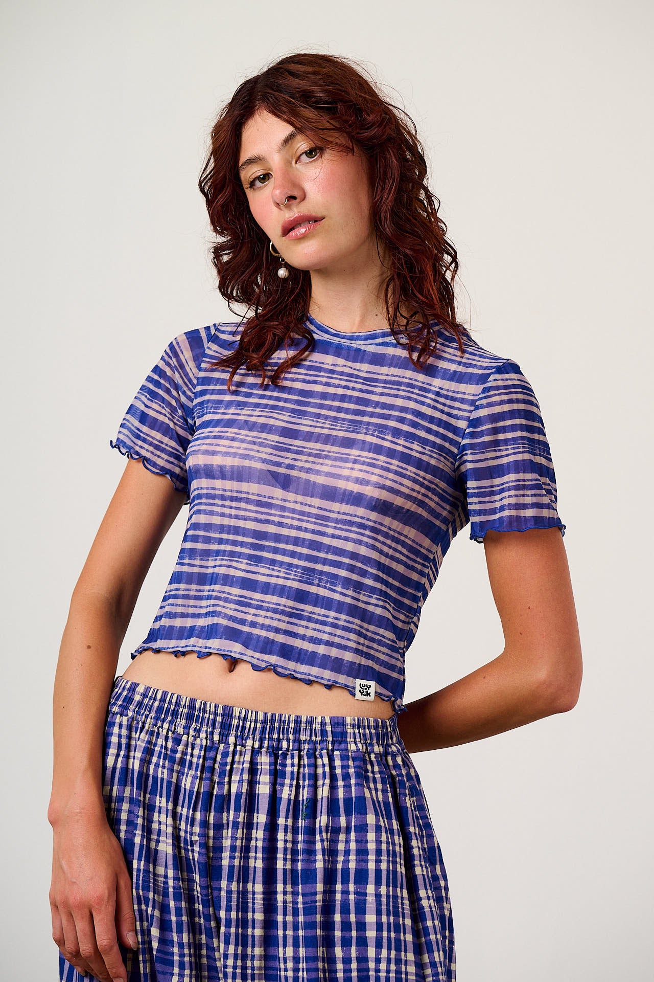 Greta - Cropped Mesh Top in Crayon Print
