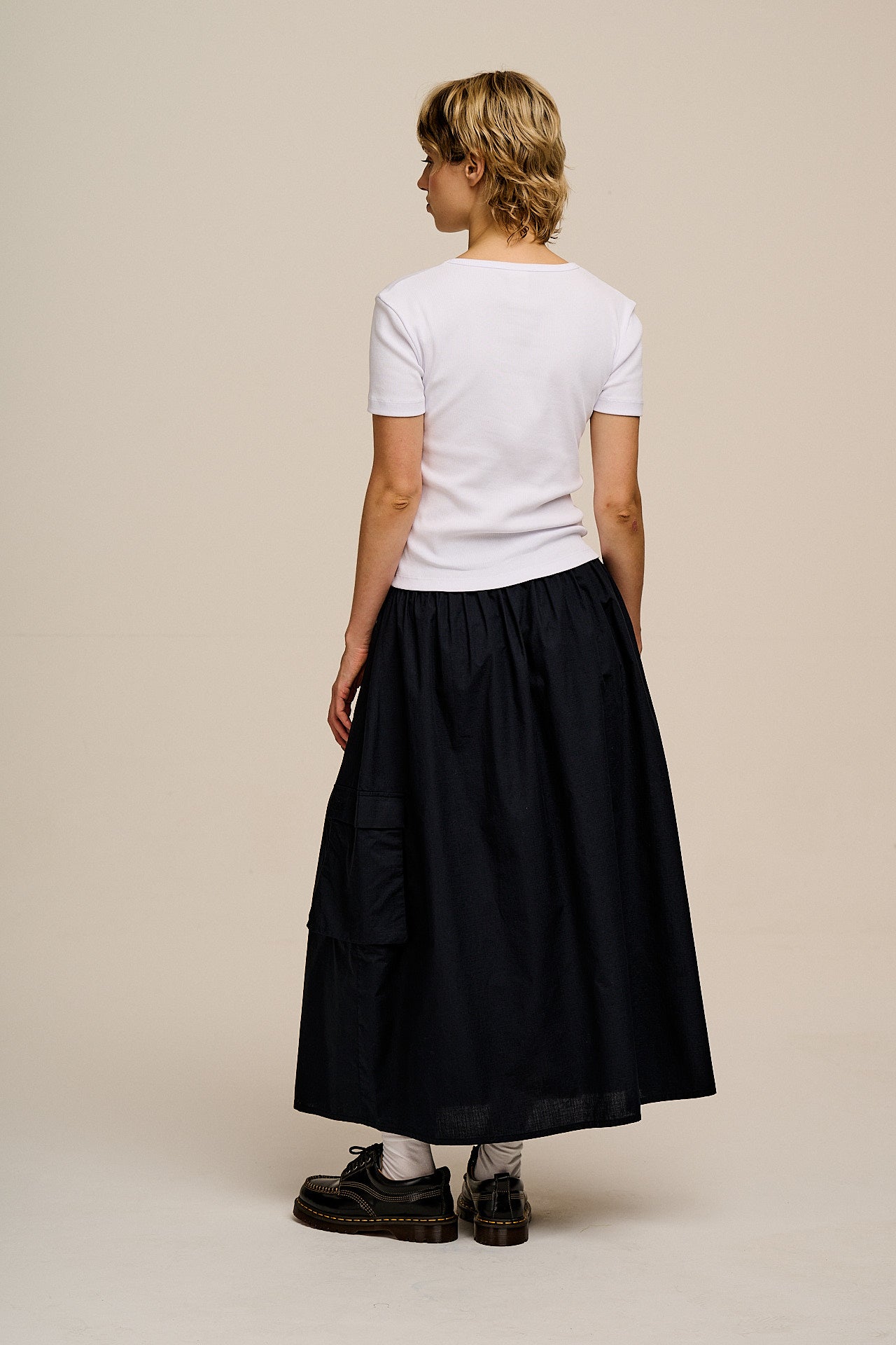 Dakota - Organic Cotton Twill Midi Skirt in Black