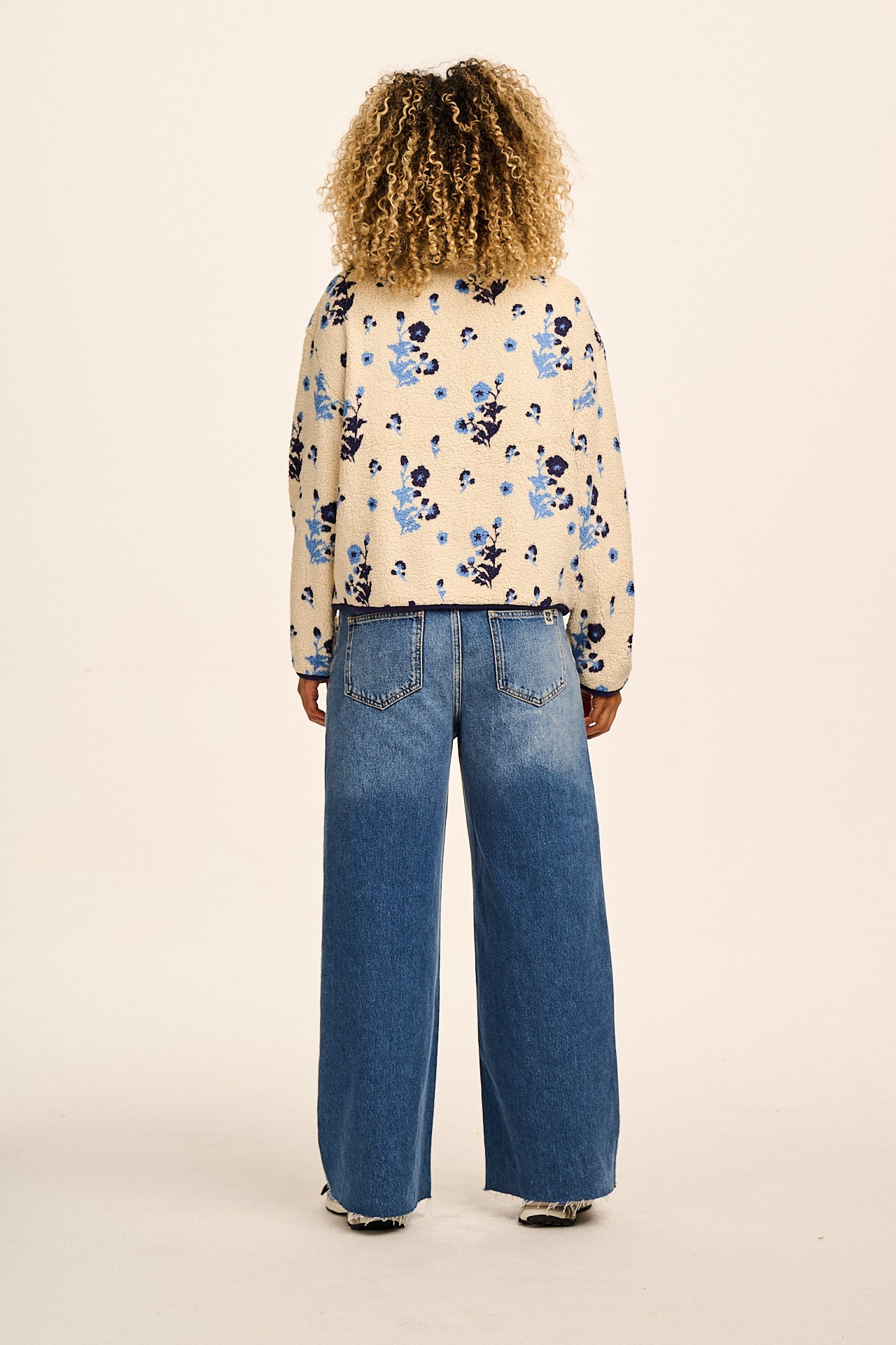 Marlow - Lightweight Button Down Borg Fleece in Vintage Floral Print