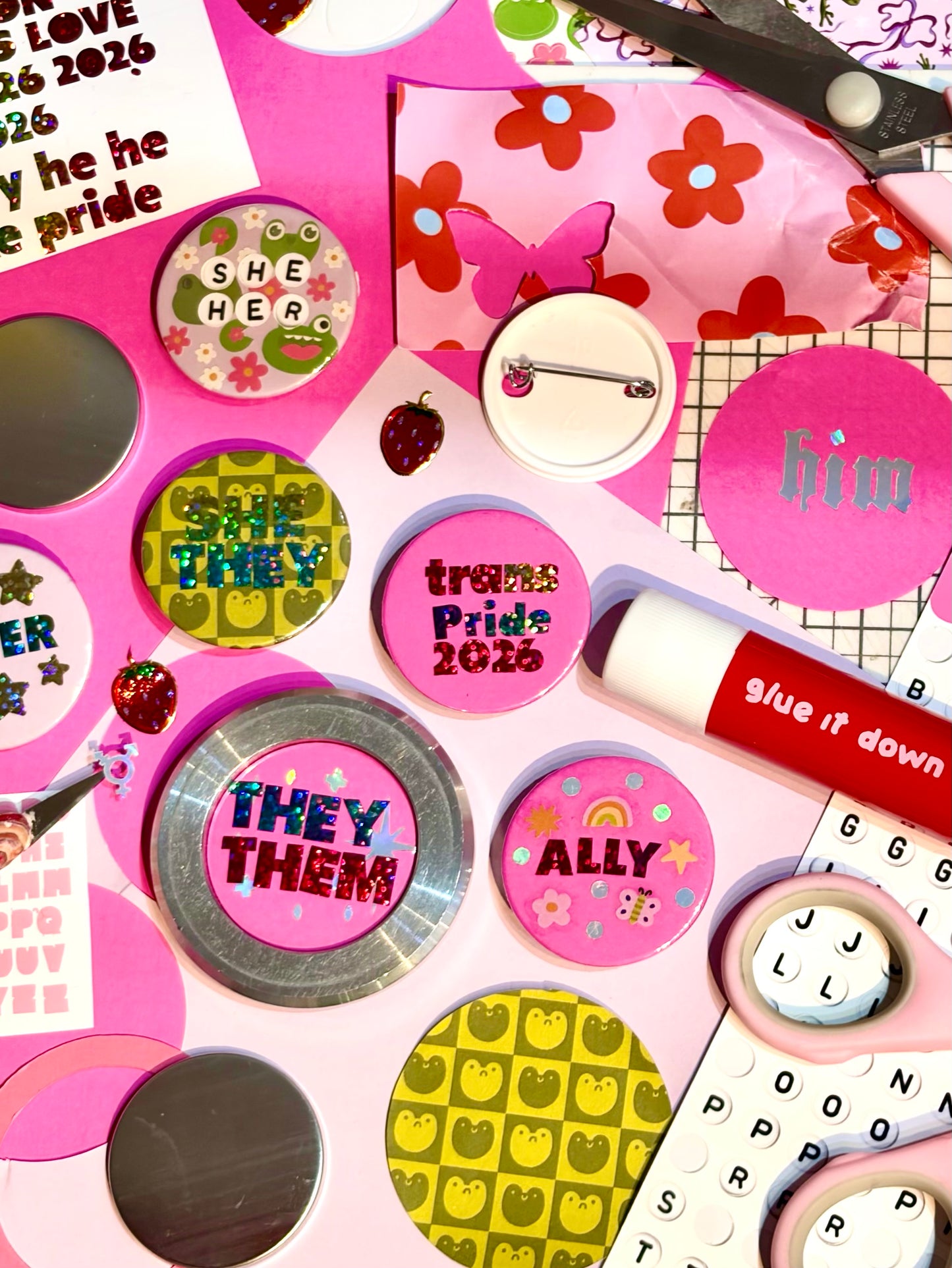 🏳️‍⚧️ Lucy & Yak Brighton X Mimo - Trans Pride Badge Making 🏳️‍⚧️