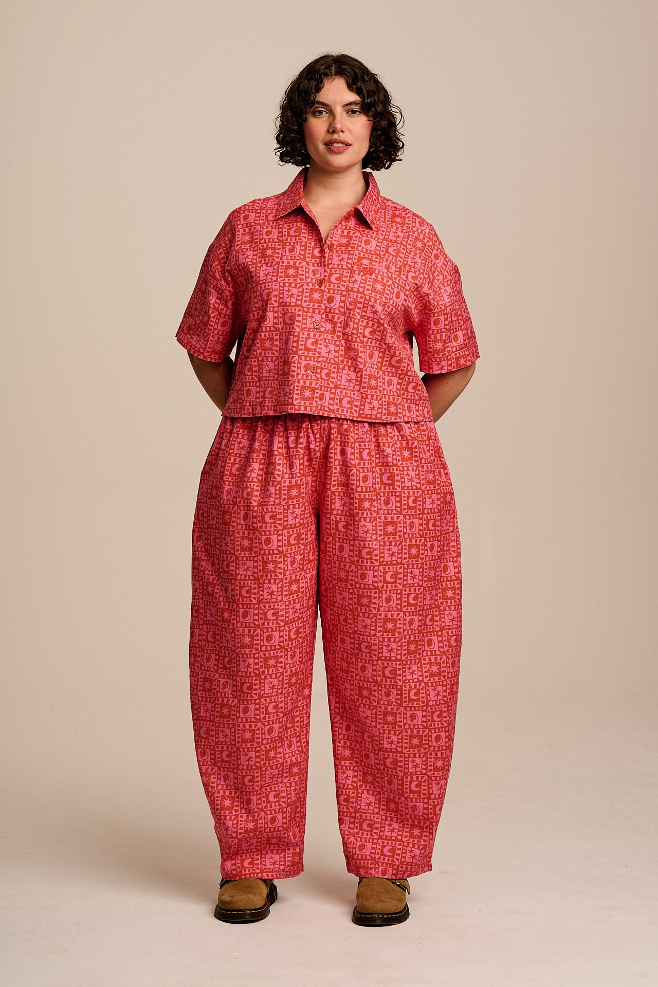 Freddie - Barrel Leg Cotton Trousers in Pink & Red Lunar Checkerboard