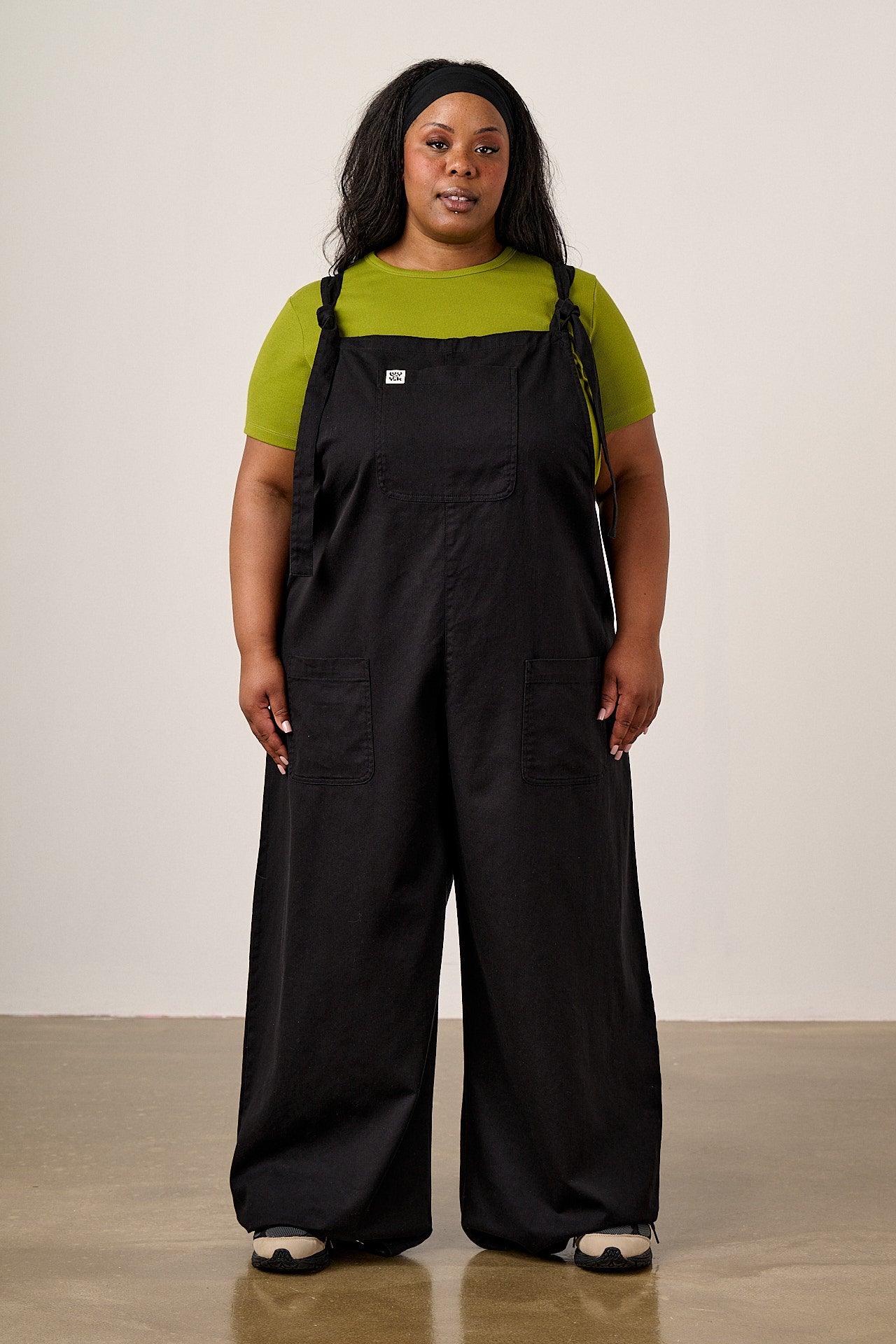 Arlo - Cotton Wide Leg Dungarees in Black
