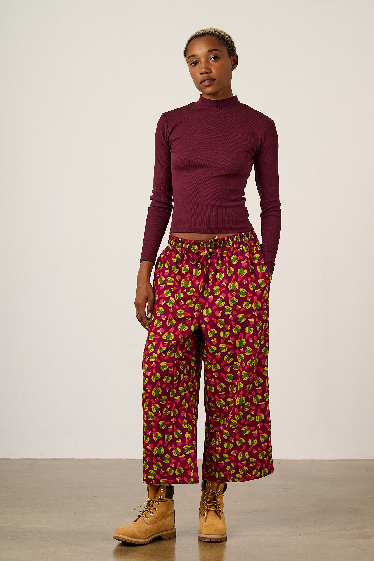 Chuck - Wide Leg Organic Cotton Trousers in Rhubarb Print