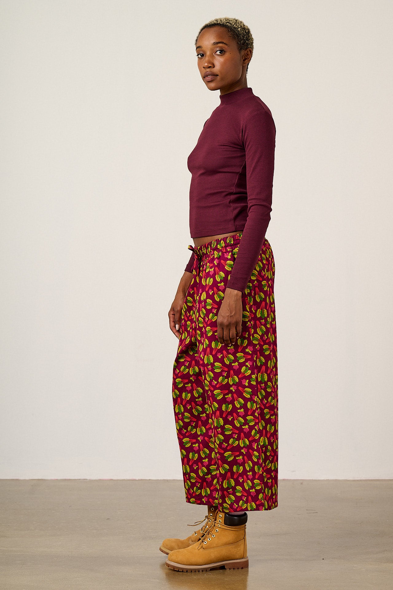 Chuck - Wide Leg Organic Cotton Trousers in Rhubarb Print