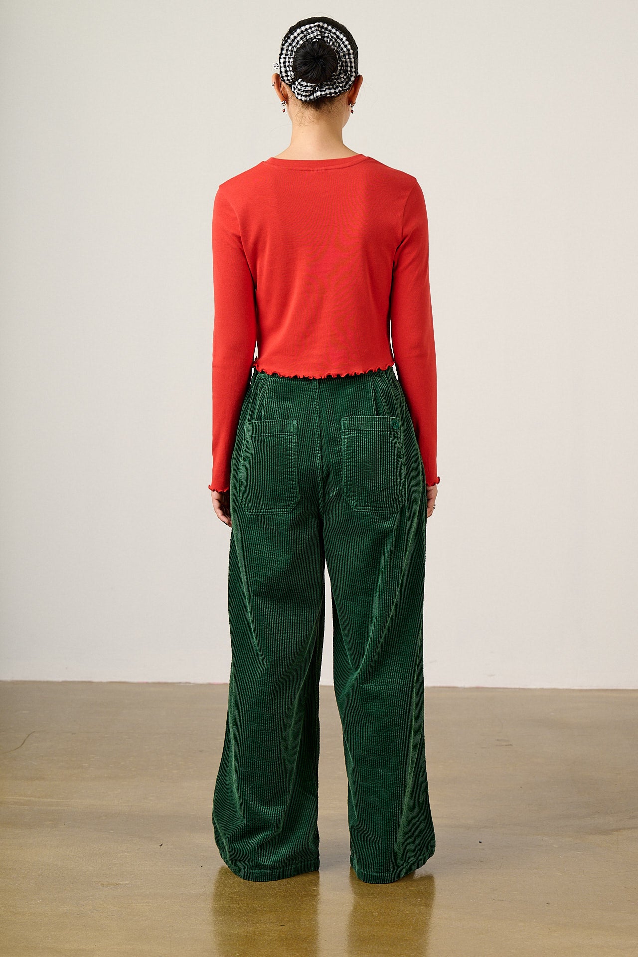Hansel - Long Sleeve Cotton Top in Red with Sunflower