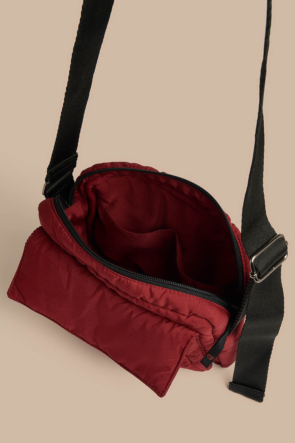 Maddox - Recycled Polyester Crossbody Bag in Maroon