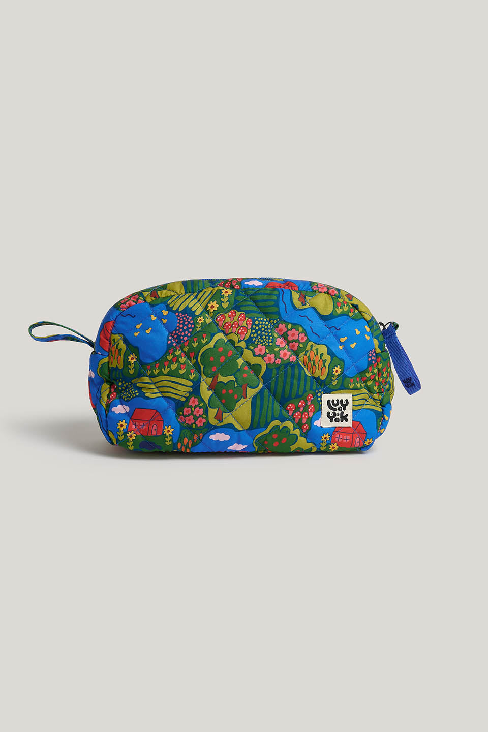 Malina - Small Washbag in Farmyard Scene