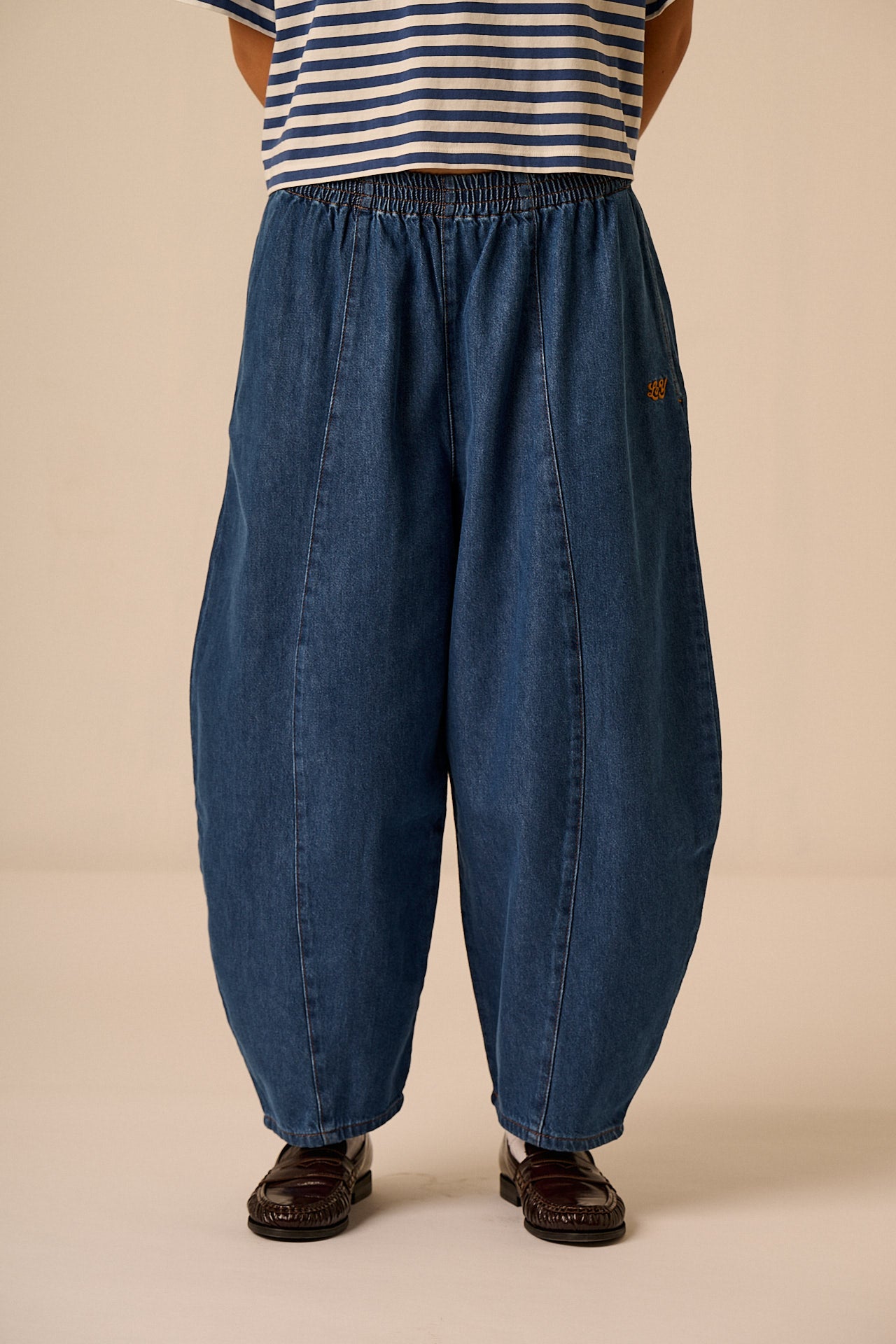 Obregon - Denim Barrel Leg Jeans in Midwash