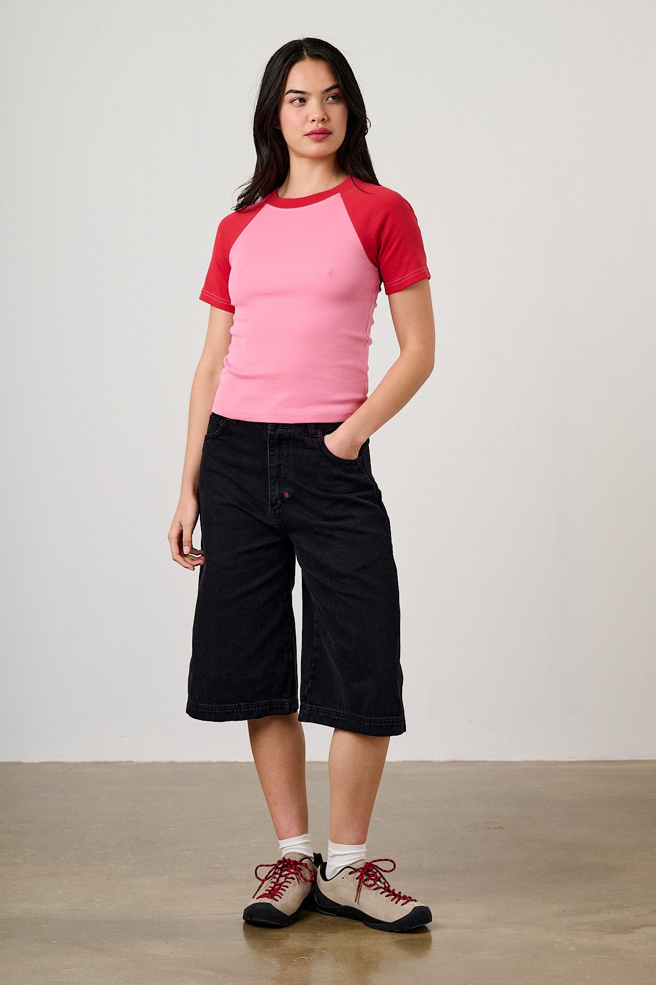 Azra - Cotton Short Sleeve Raglan Top in Red & Pink