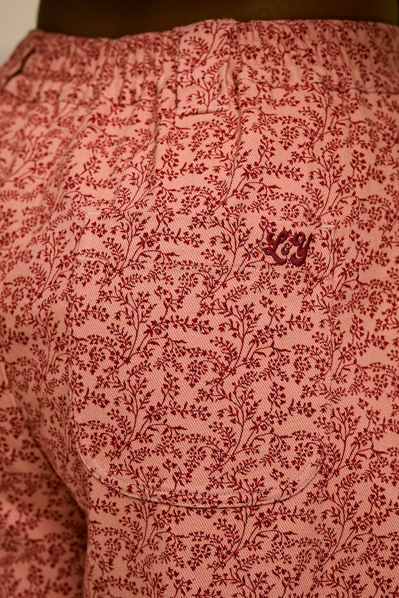 Ashby - Cotton Barrel Trouser in Pink Palace Ditsy Floral