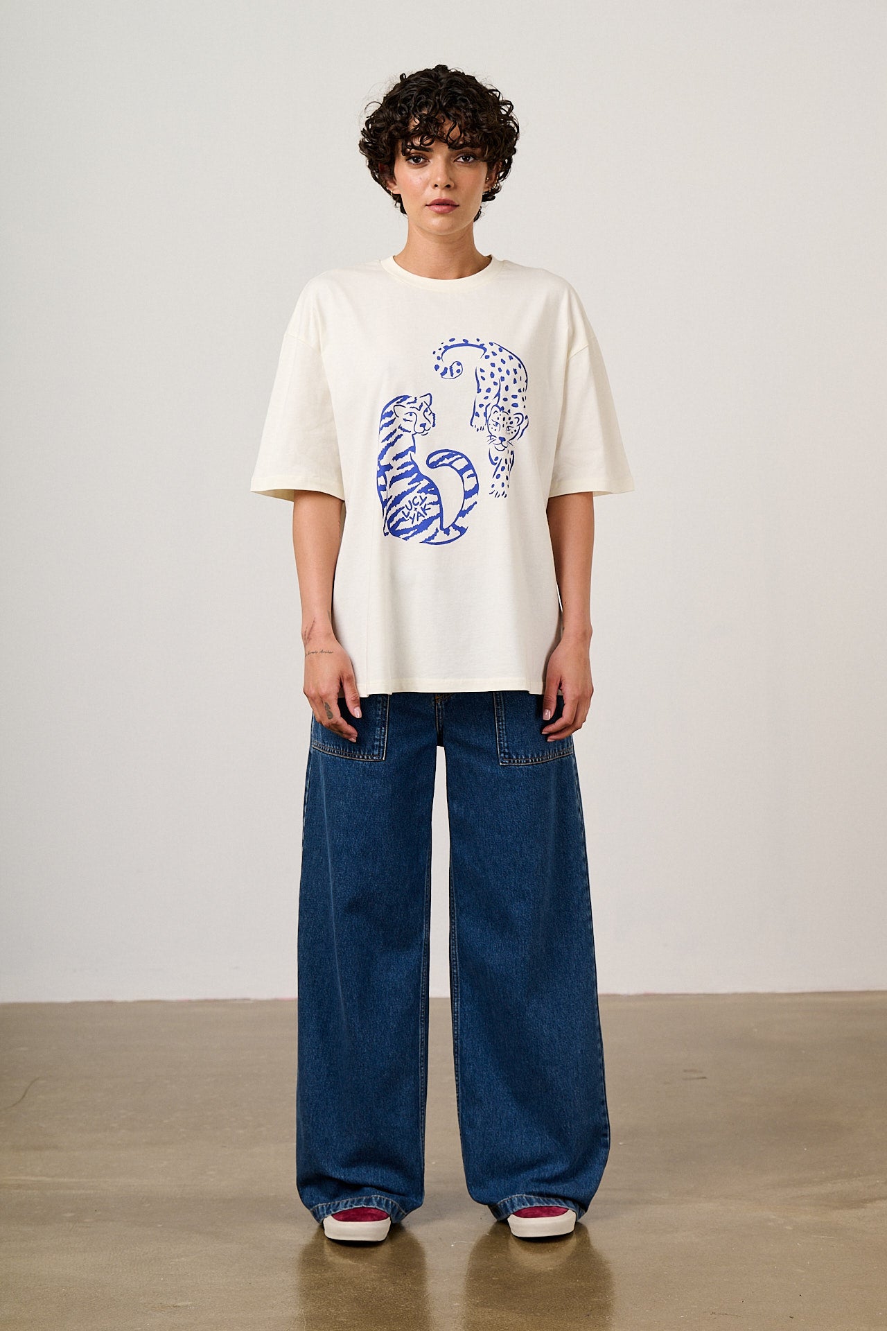 Benny - Oversized Cotton T-Shirt in Ecru Tiger