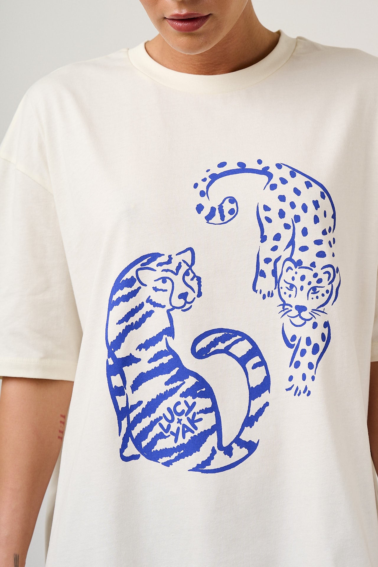 Benny - Oversized Cotton T-Shirt in Ecru Tiger