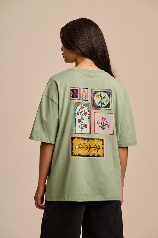 Benny - Oversized Cotton T-Shirt in Green Walled Blooms