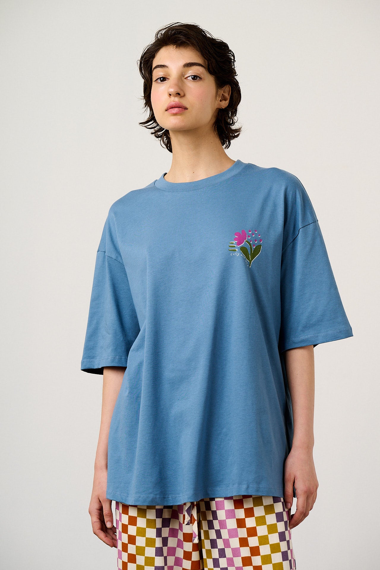 Benny - Oversized Cotton T-Shirt in Blue Retro Picnic Graphic