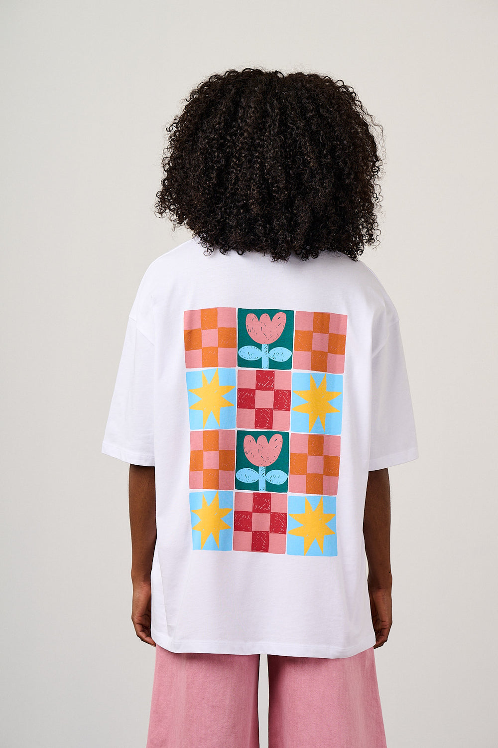 Benny - Oversized Cotton T-Shirt in White Tulip Print
