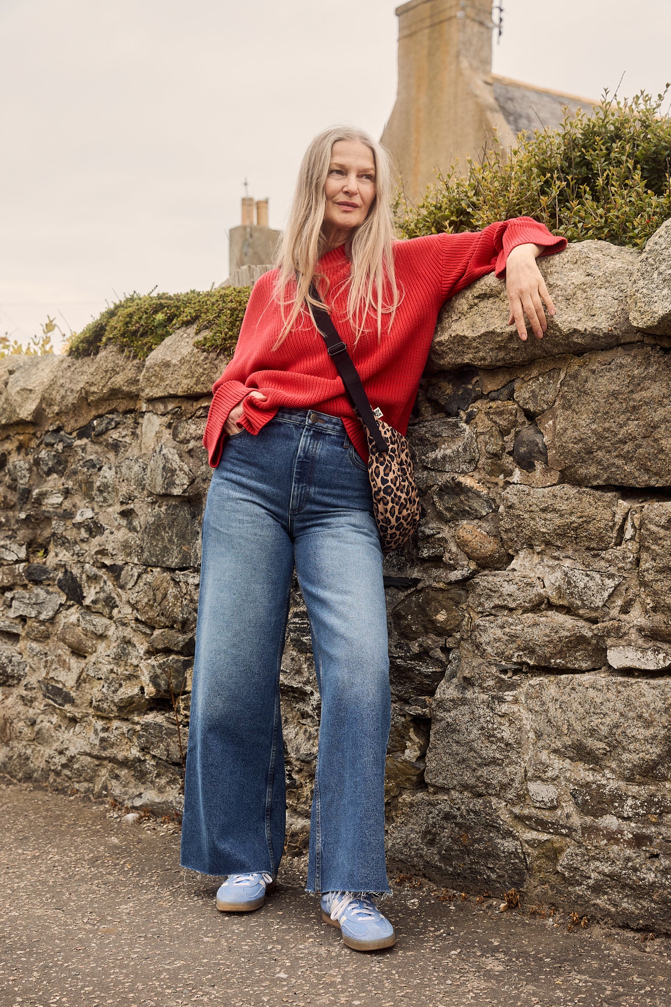 Carter - High Waisted Denim Jeans in Vintage Wash Blue