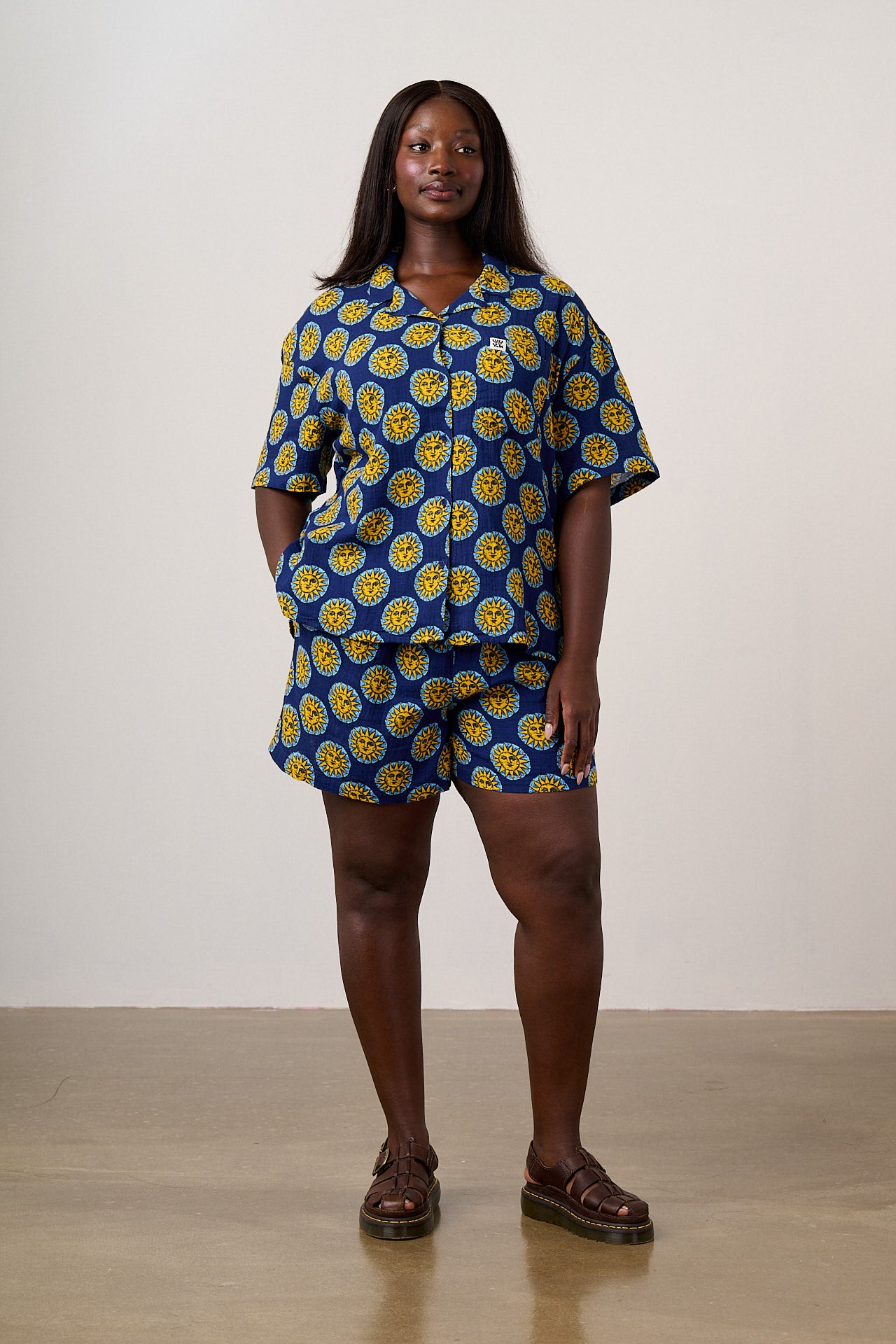 Charlie - Cotton Shorts in Navy Cosmic Suns Print