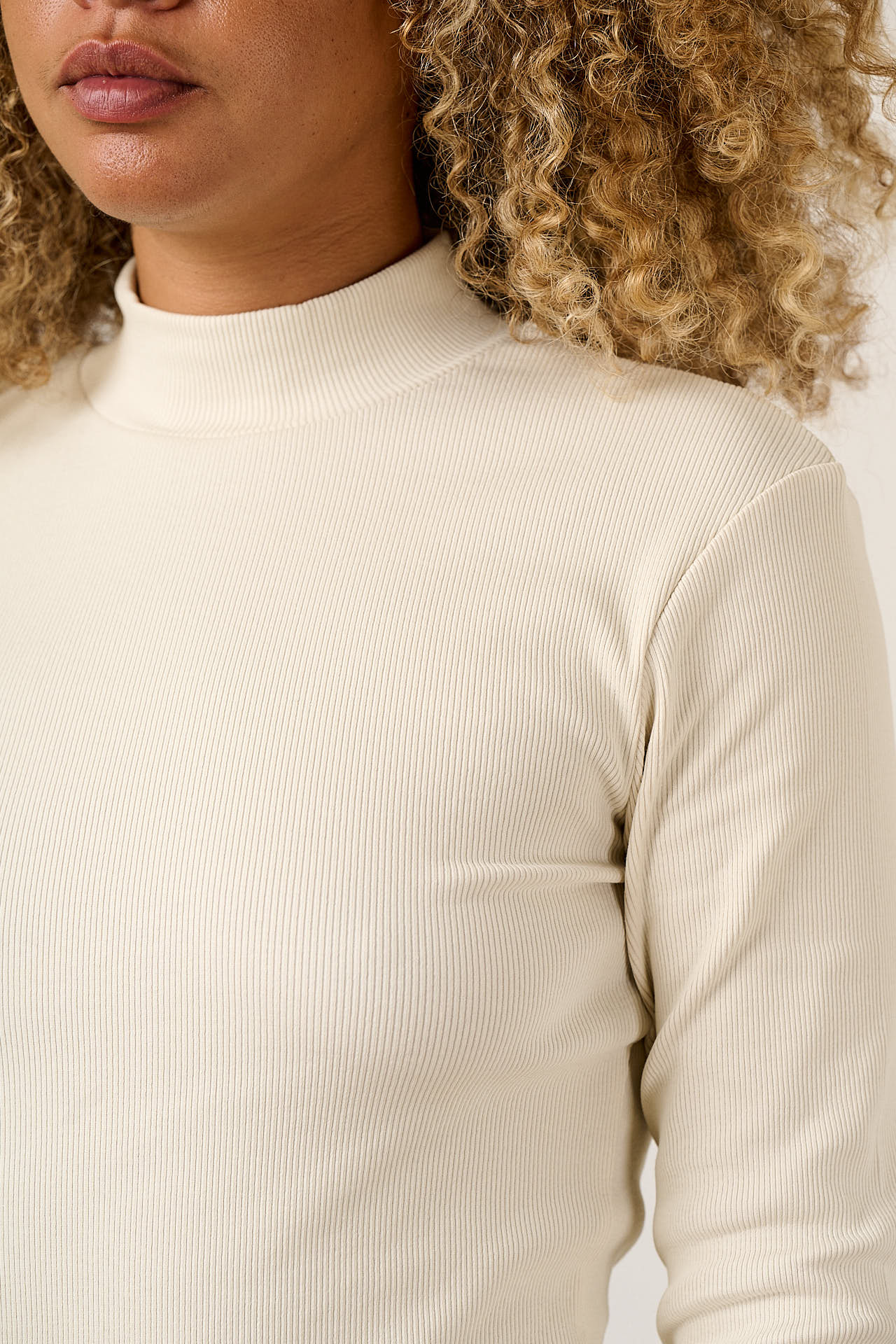 Tia - Organic Cotton Ribbed Funnel Neck in Ecru