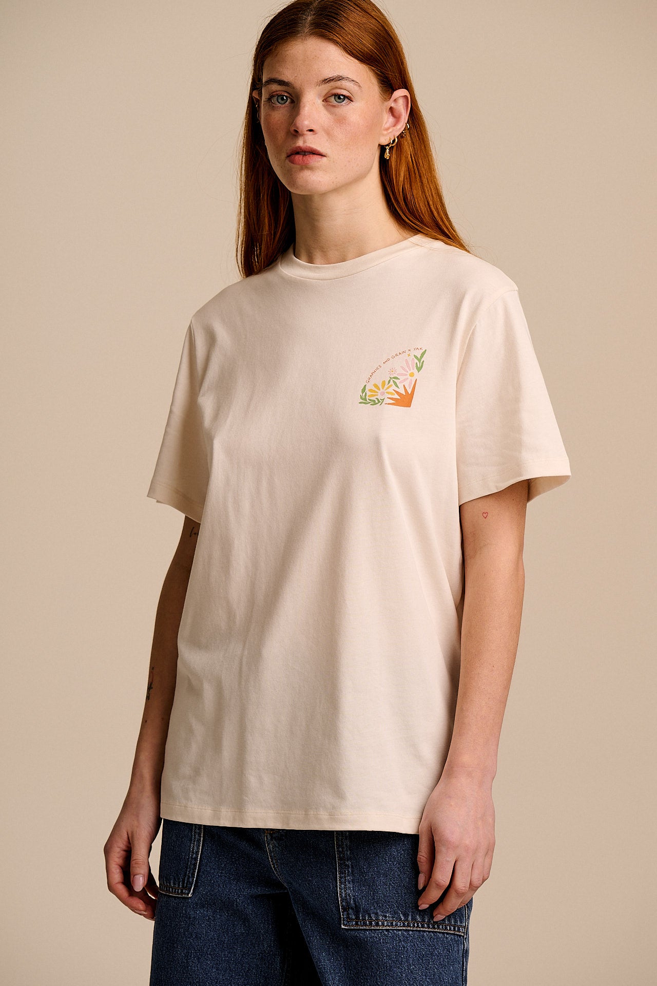 L.E Denver - Cotton T-Shirt in Graphics and Grain Artist & Yak