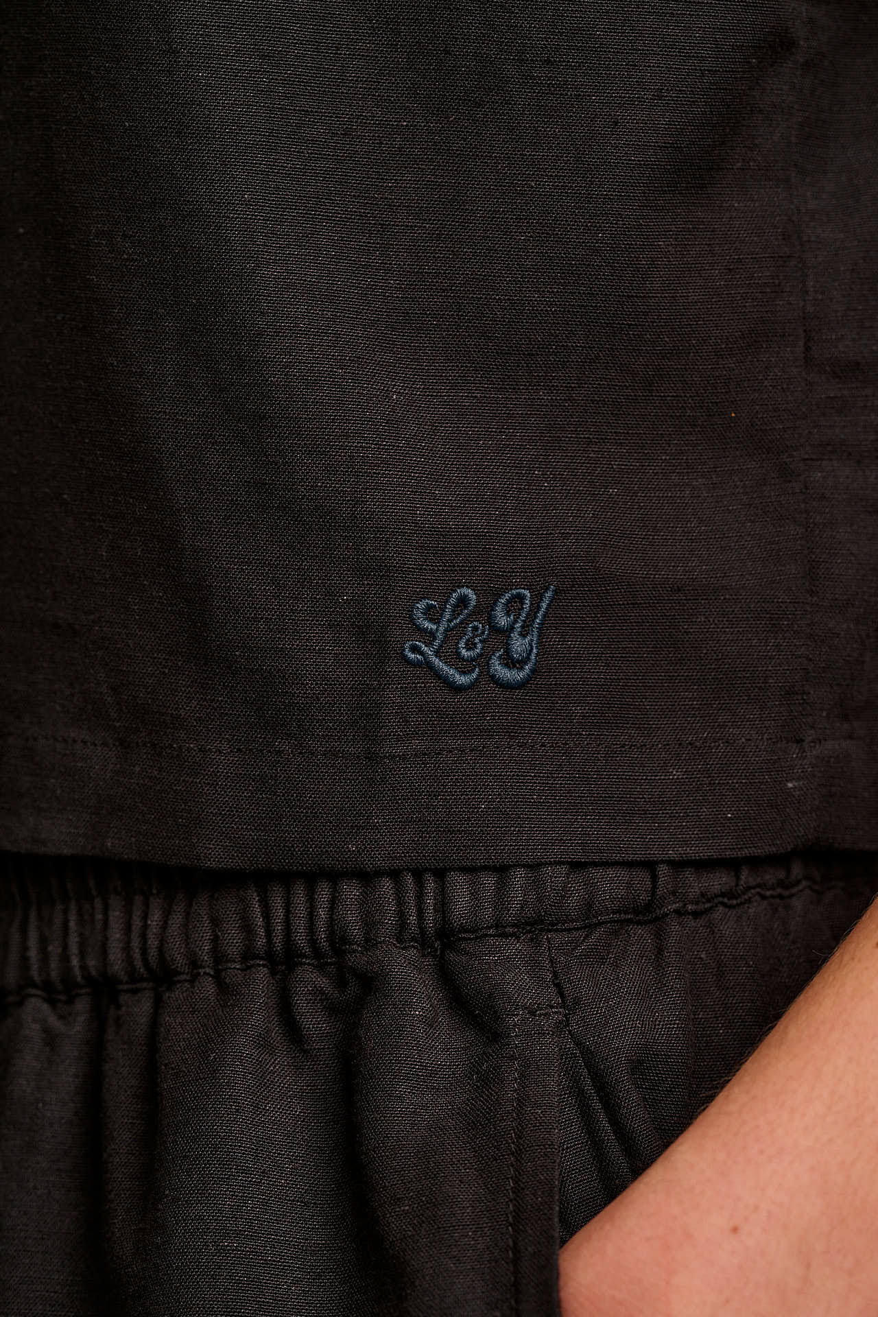 Etoile - Viscose Button Up Woven Tank in Black