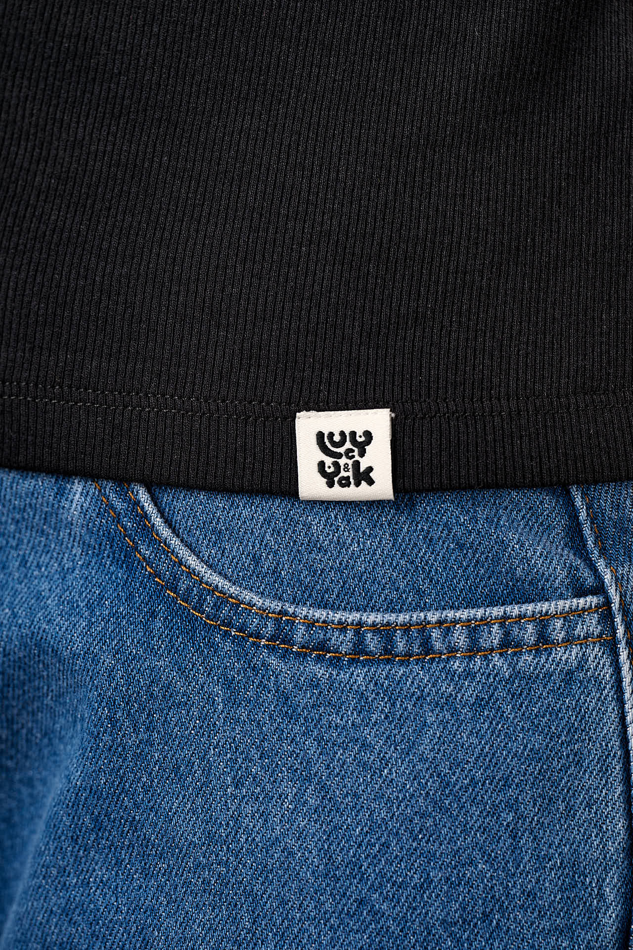 Gracie - Cotton T-Shirt in Black