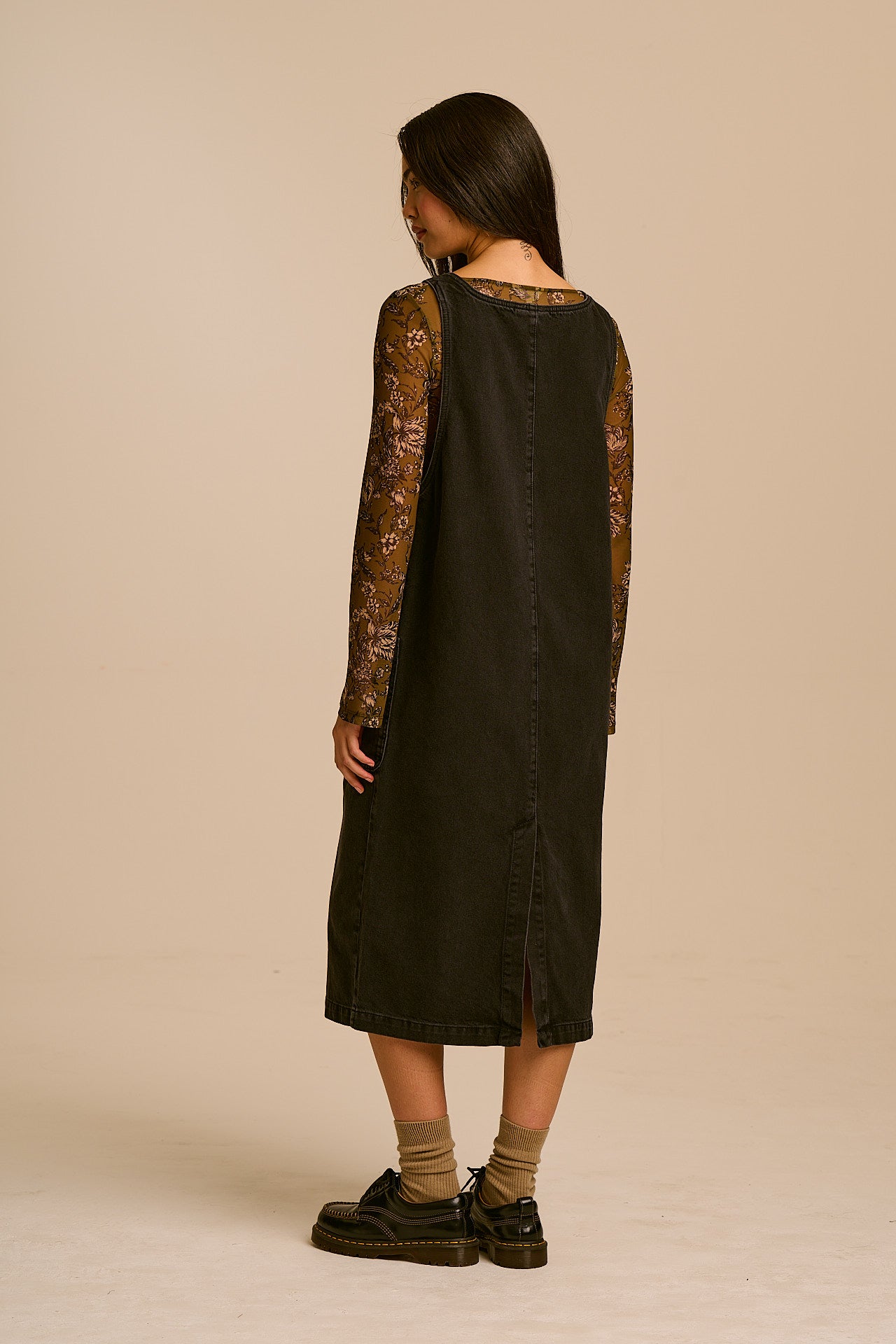 Lily - Denim Midi Dress in Blackwash Denim