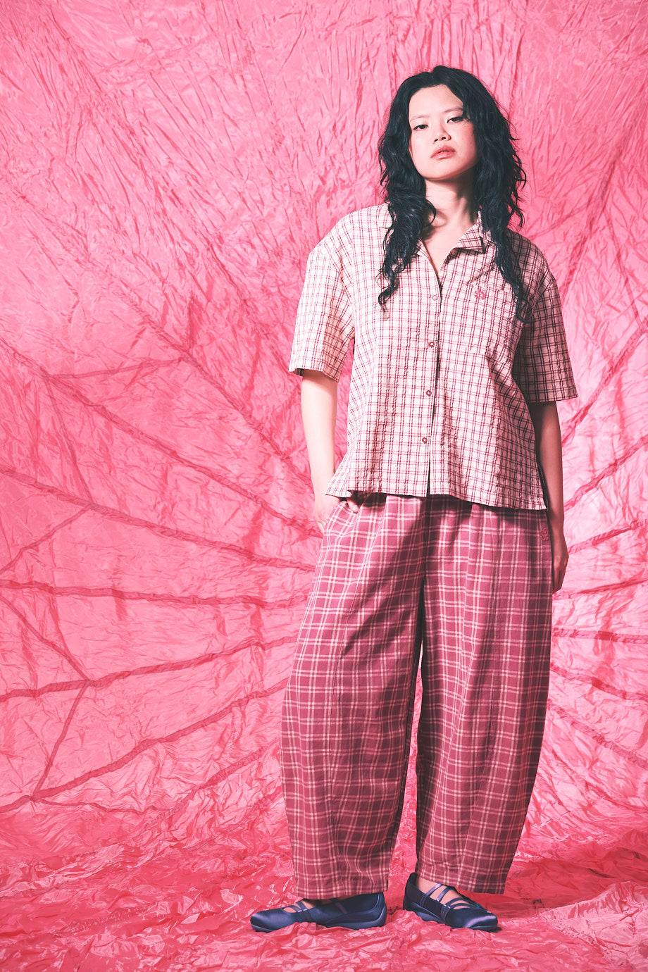 Obregon - Cotton Barrel Leg Trousers in Maroon Deco Rose Check
