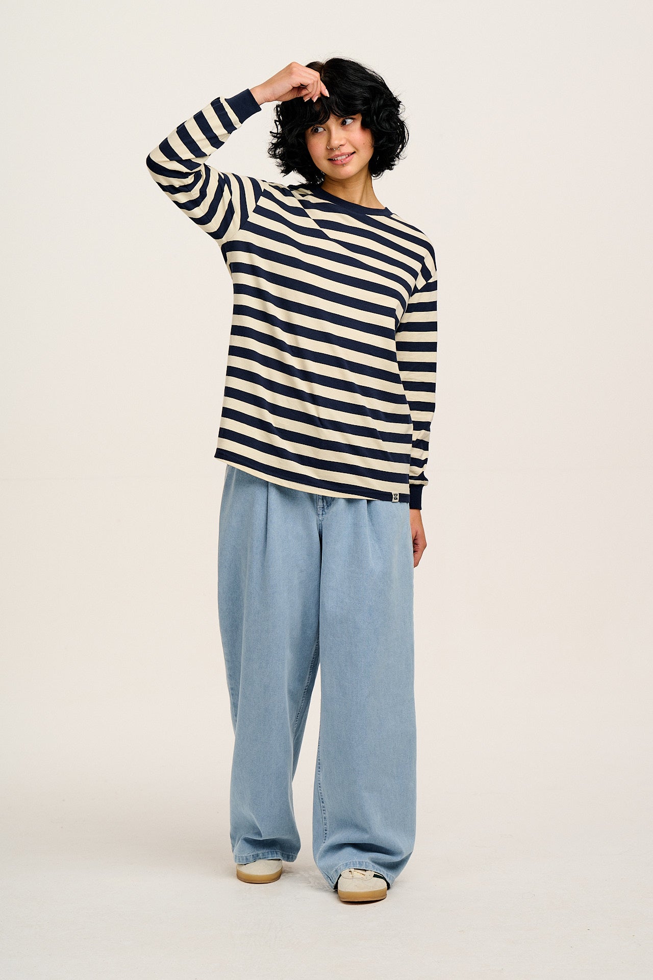 Kenny - Long Sleeve Skater Cotton T-Shirt in Navy & Ecru Stripe