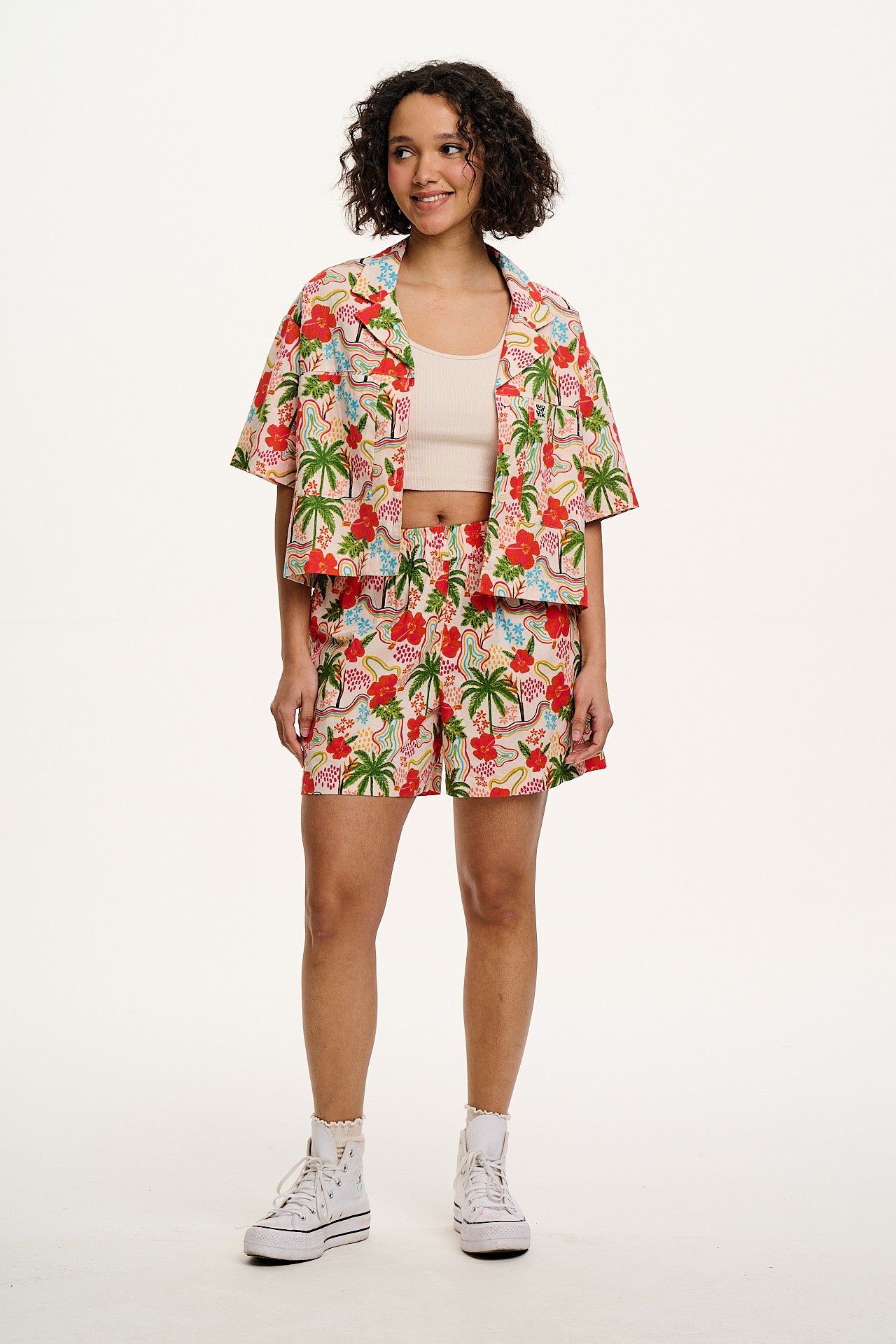 Jessie - Cotton & Linen Shorts in Totally Tropical Print
