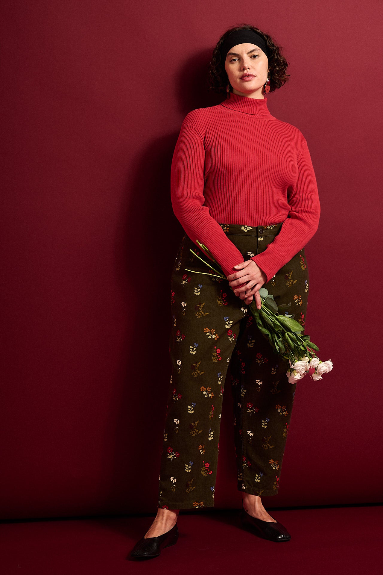 Drew -  Cropped Straight Leg Cotton Trousers in Winter Blooms