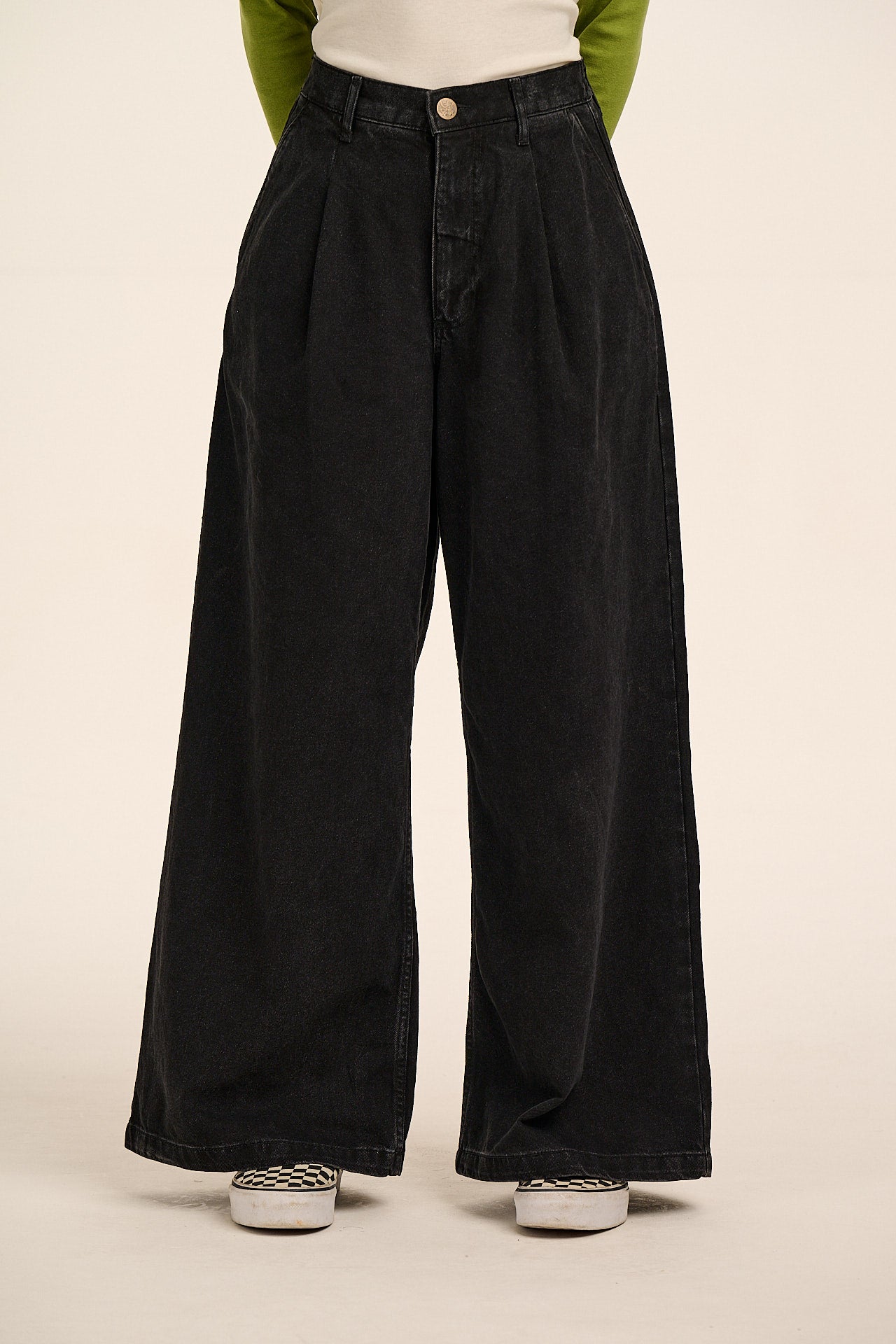 Tate - Denim Extra Wide Leg Jeans in Black Wash