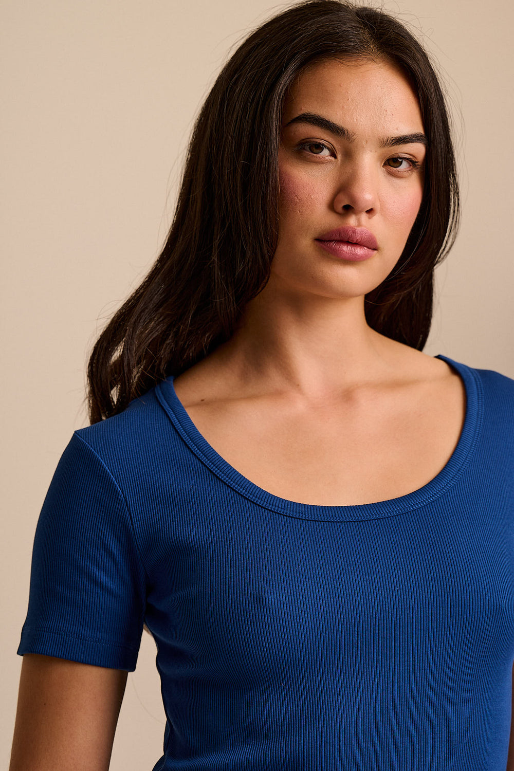 Vita - Ribbed Cotton Scoop Neck Short Sleeve T-Shirt in Navy