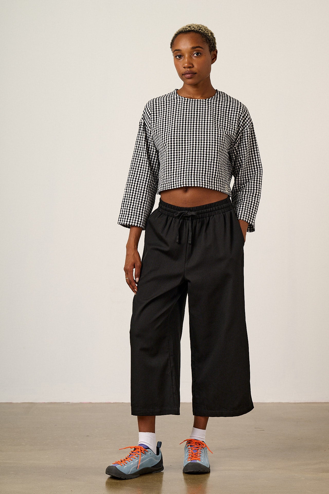 Chuck - Wide Leg Cotton Trousers in Black