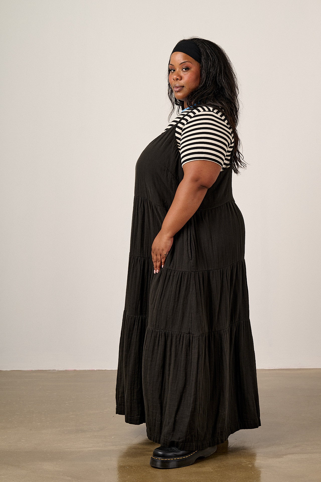Mable - Cotton Dress in Black