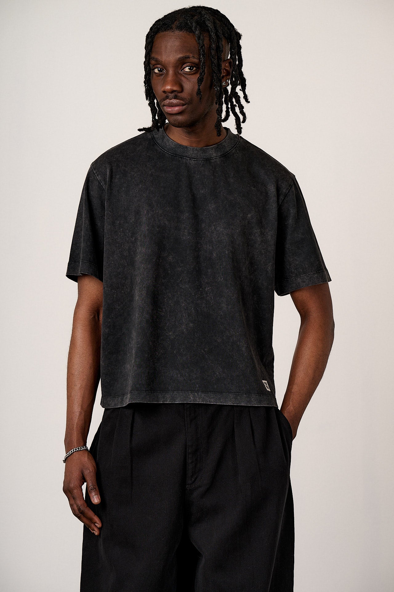 Noa - Cotton Boxy T-Shirt in Washed Black