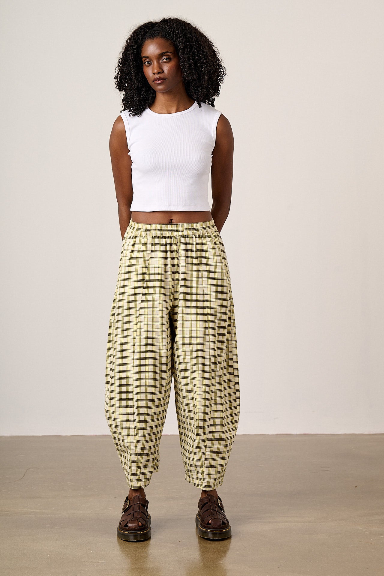 Obregon -  Barrel Leg Cotton Linen Trousers in Green Check