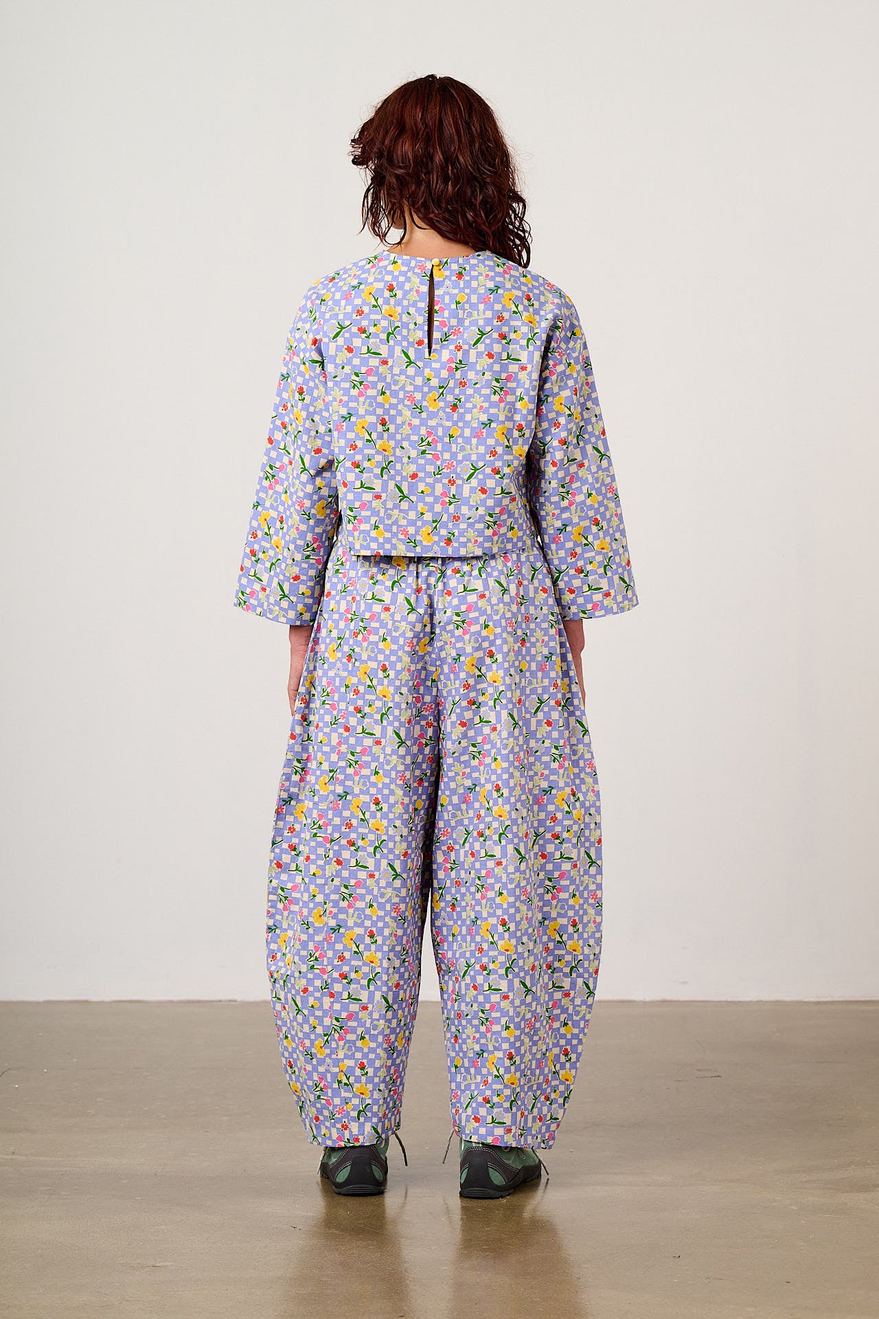 Obregon - Cotton Barrel Leg Trousers in Ditsy Checkerboard Floral