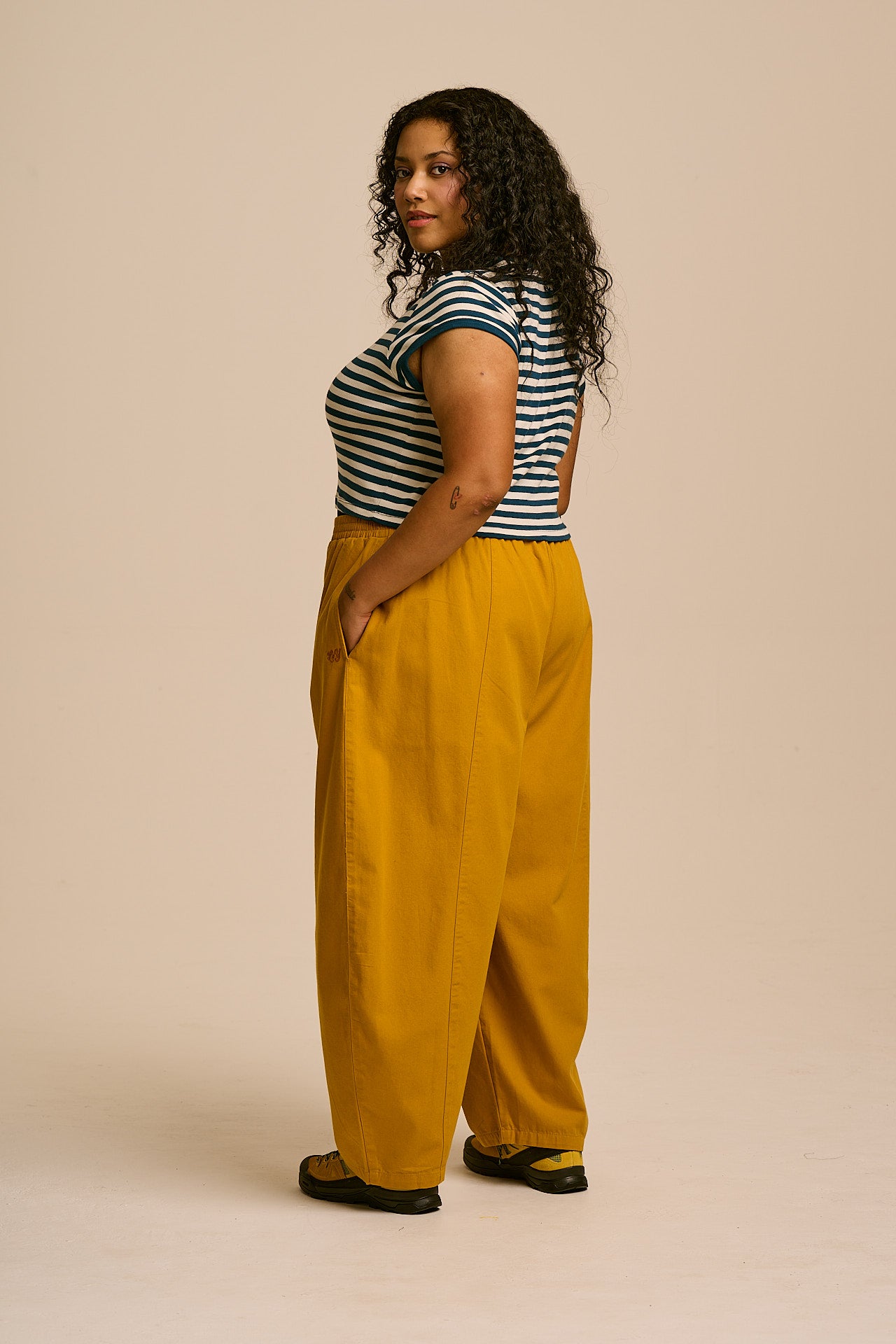 Obregon - Cotton Barrel Leg Trouser in Mustard
