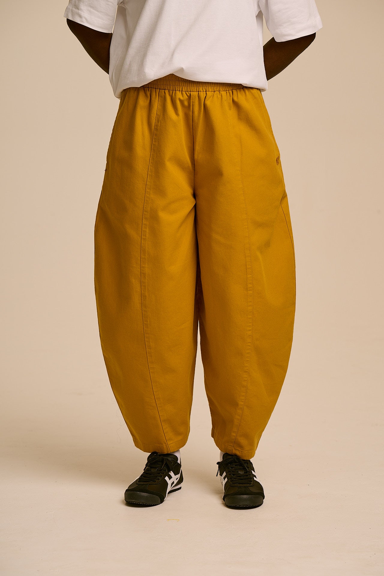 Obregon - Cotton Barrel Leg Trouser in Mustard