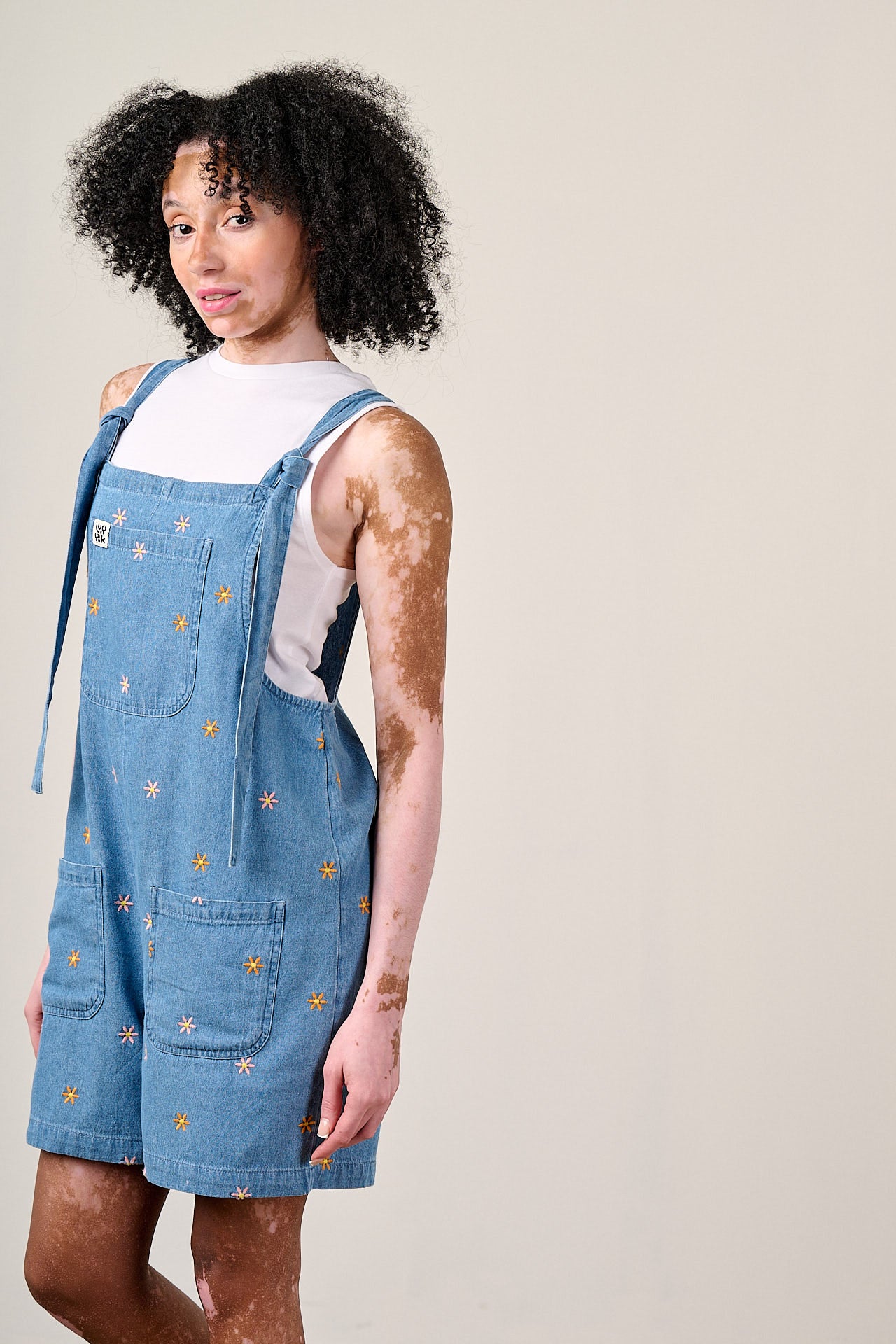 IMPERFECT - Original Shorts - Cotton Dungaree Shorts in Light Blue with Floral Embroidery