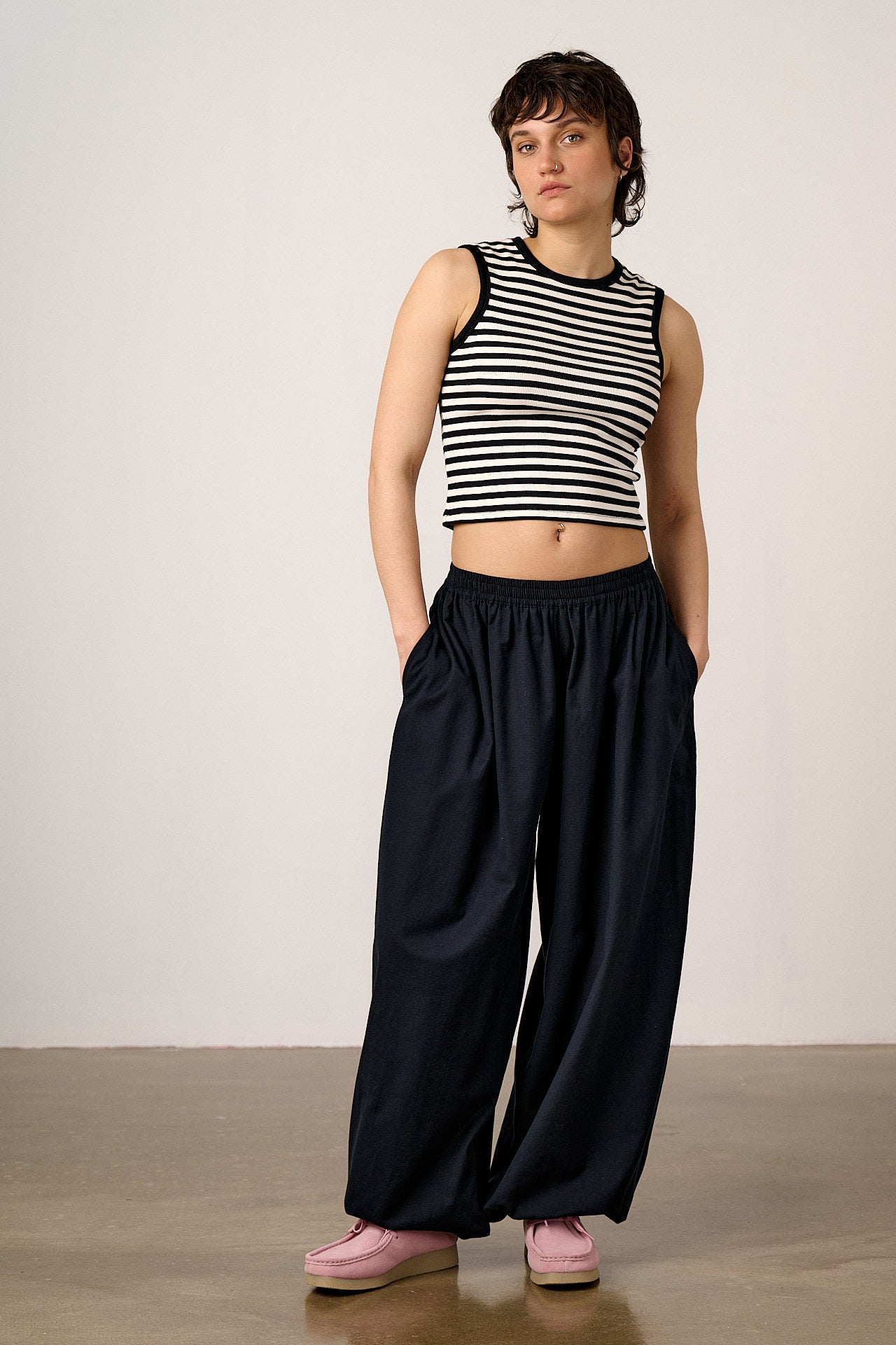 Renata - Cuffed Cotton Balloon Leg Trousers in Black