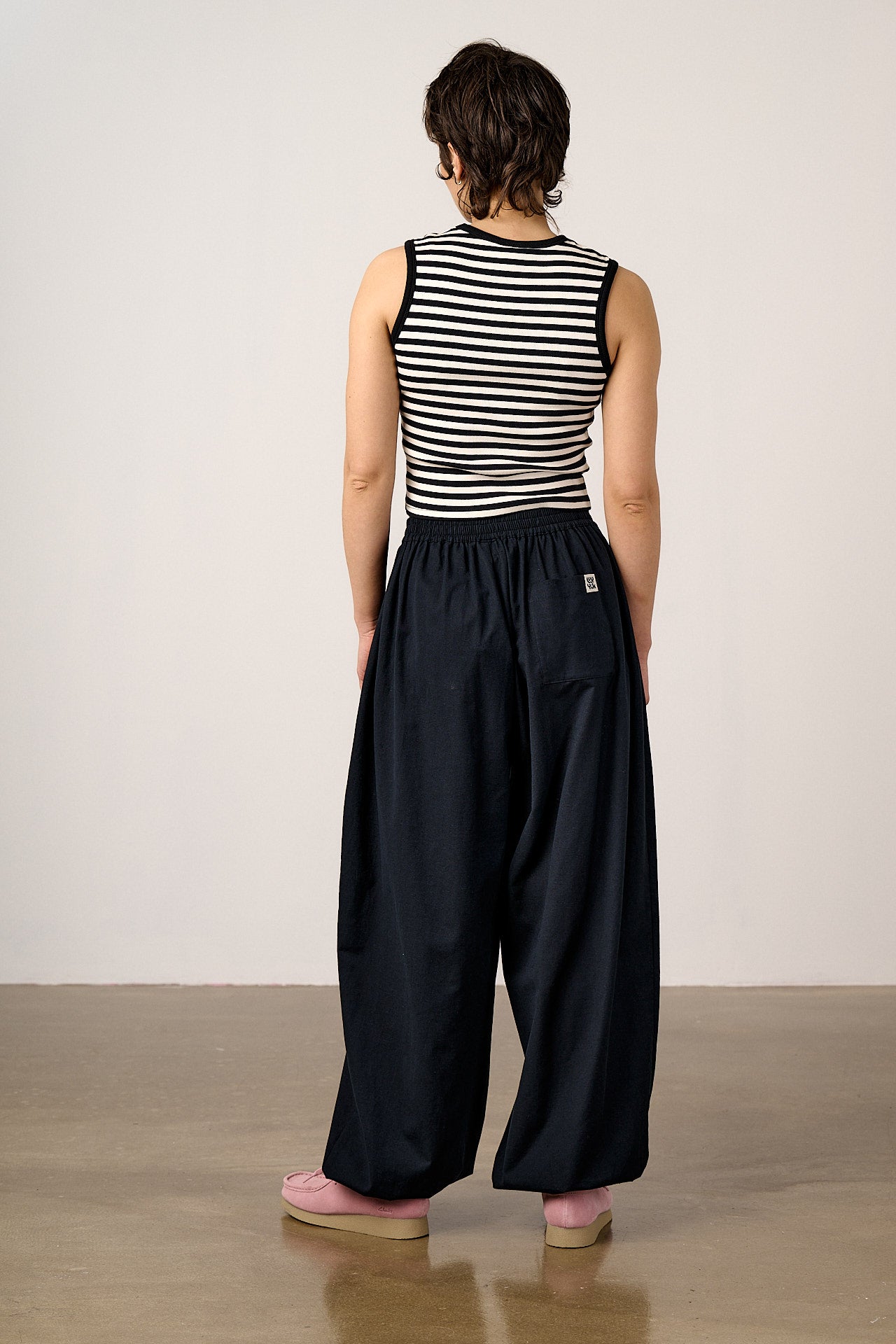Renata - Cuffed Cotton Balloon Leg Trousers in Black