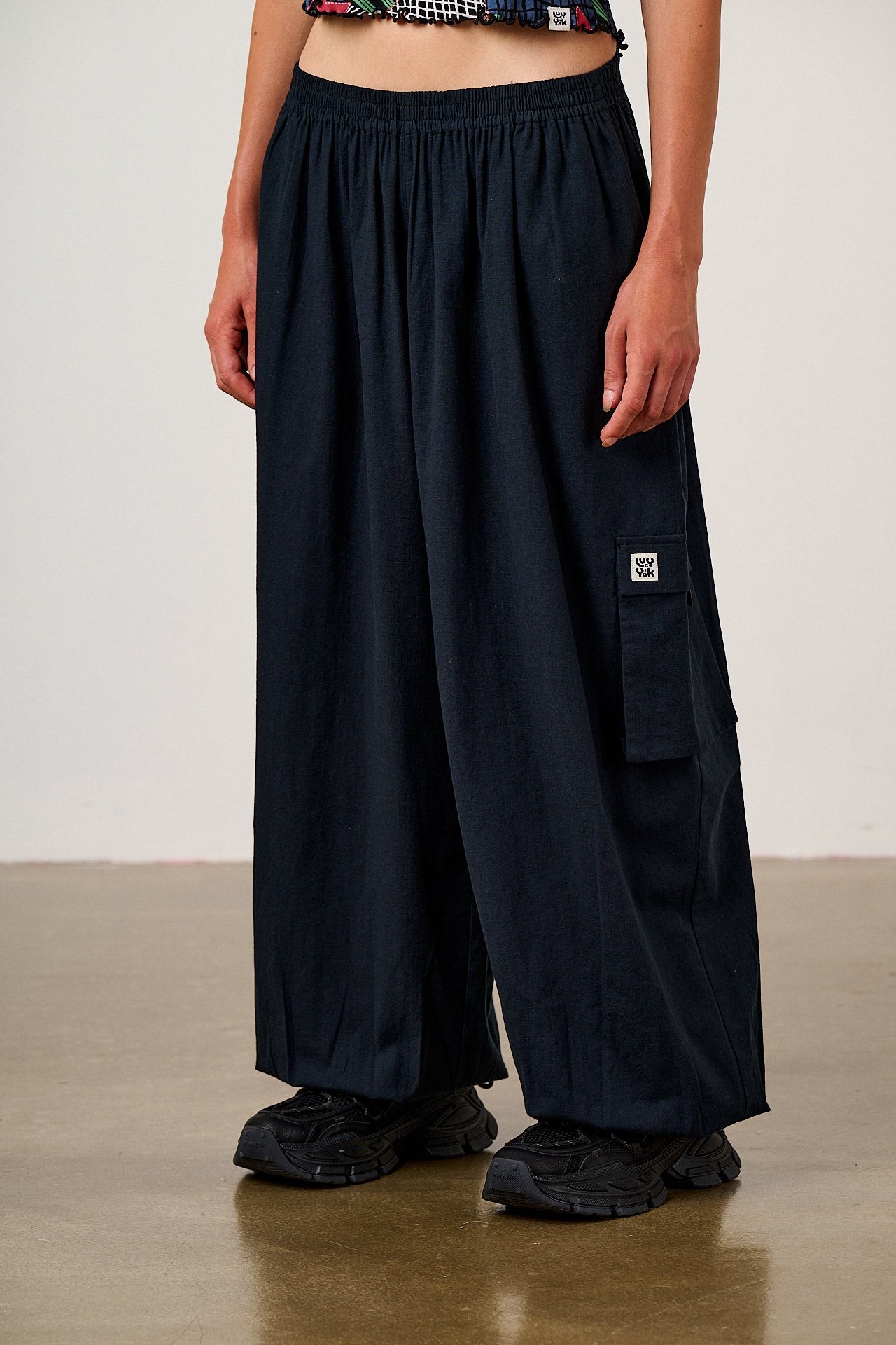 Rumi - Brushed Cotton Balloon Trousers in Black