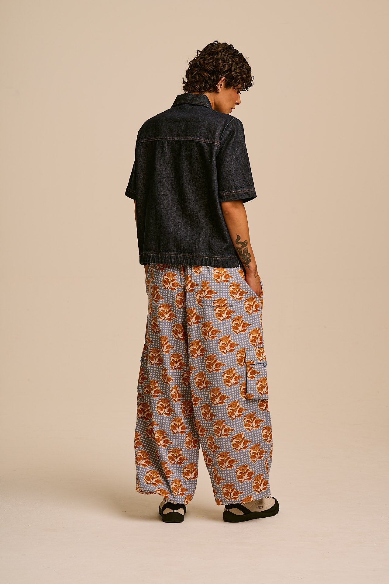 Rumi - Wide Leg Cotton & Linen Trouser in Checkered Floral Blooms