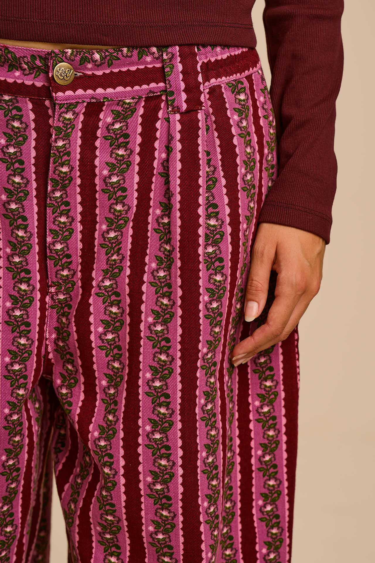 Ashby - Cotton Barrel Leg Trousers in Folk Floral Stripe