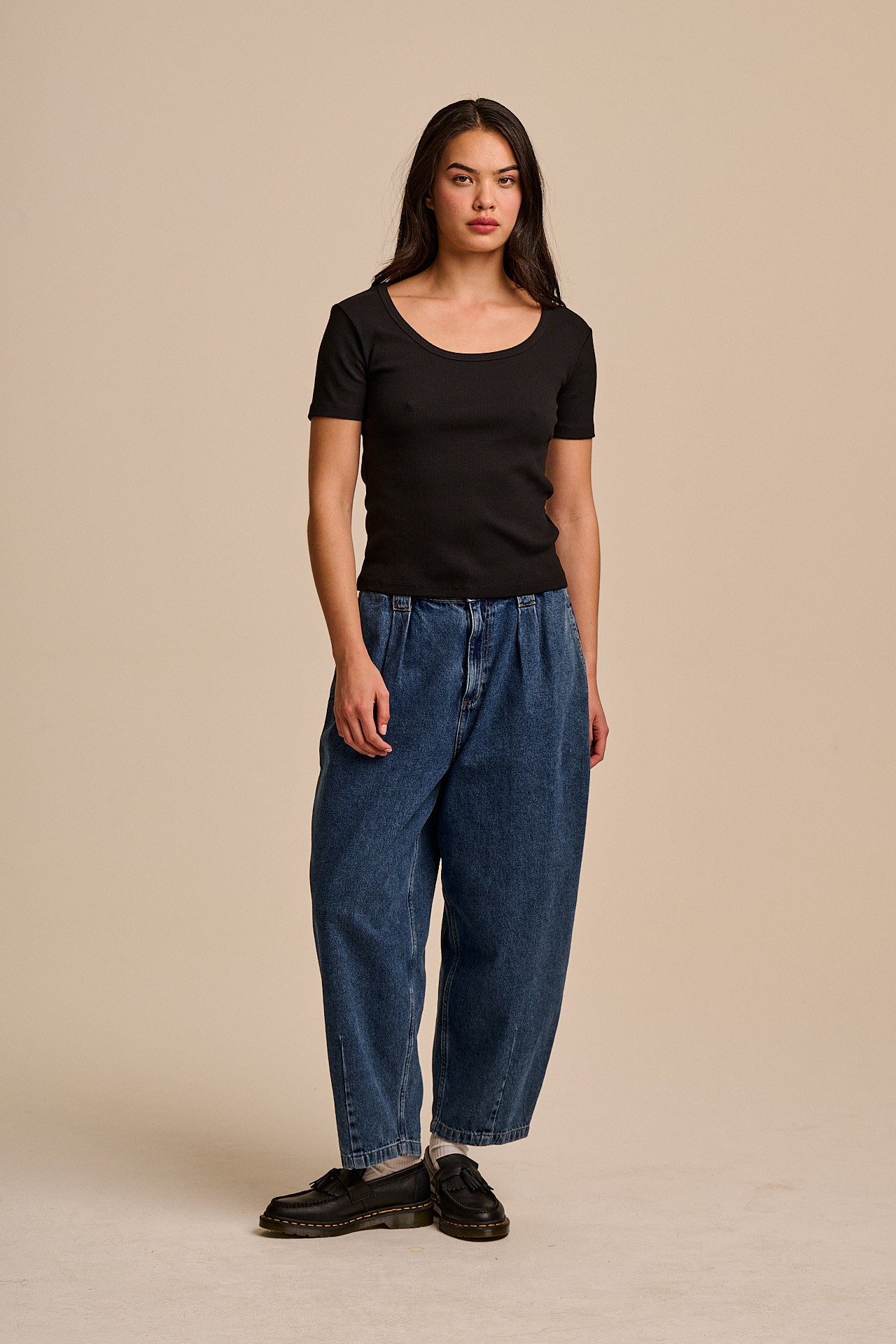 Vita - Ribbed Cotton Scoop Neck Short Sleeve T-Shirt in Black